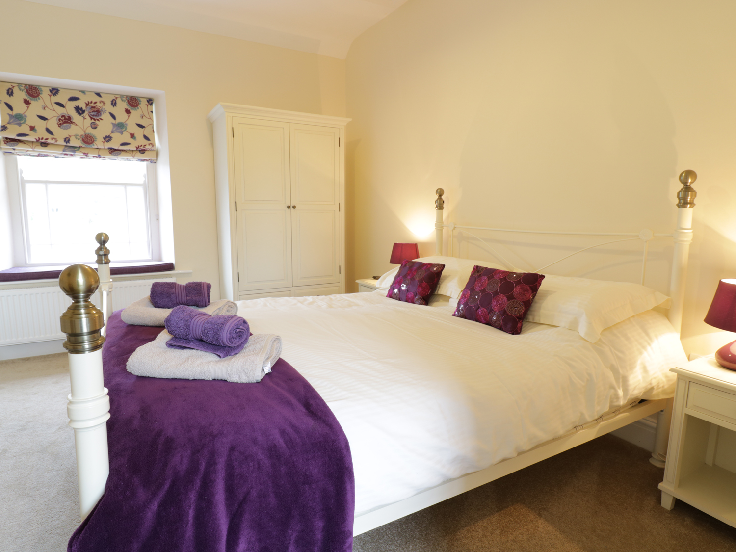 The Farm House, Parc, Wales Alpha Holiday Lettings