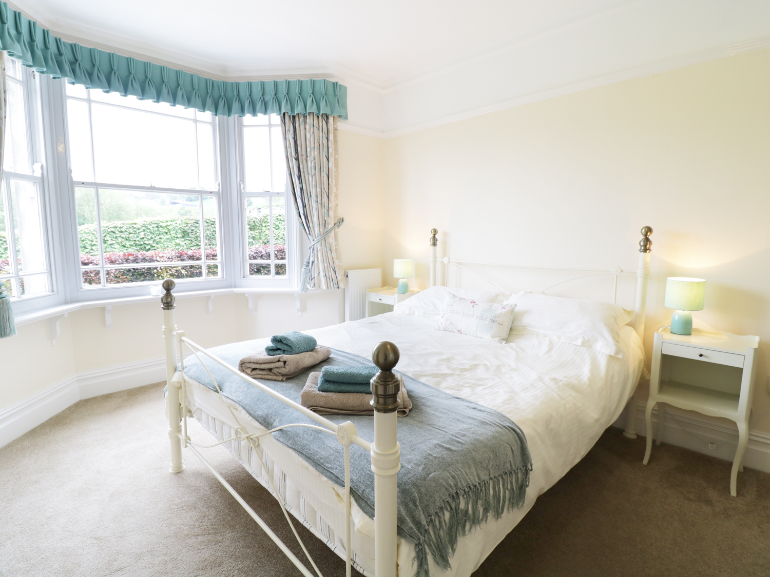 The Farm House, Parc, Wales Alpha Holiday Lettings