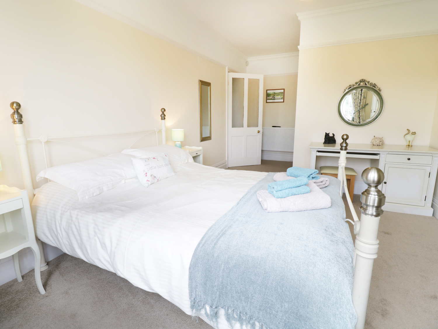 The Farm House, Parc, Wales Alpha Holiday Lettings