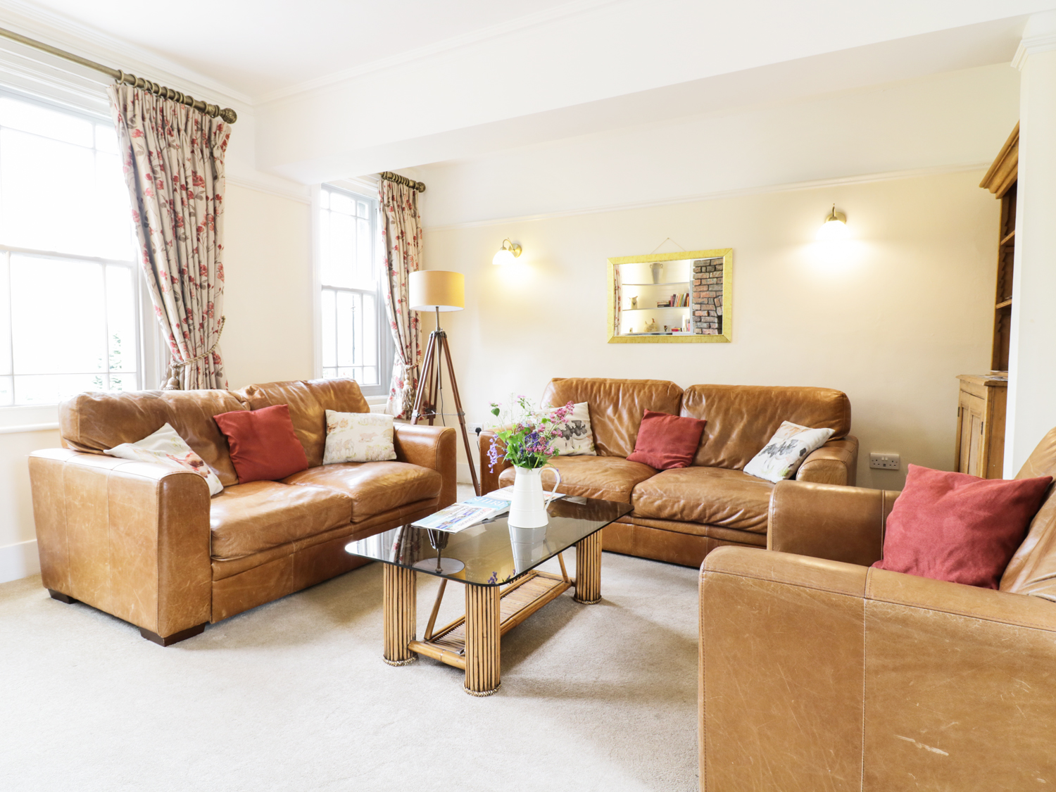 The Farm House, Parc, Wales Alpha Holiday Lettings