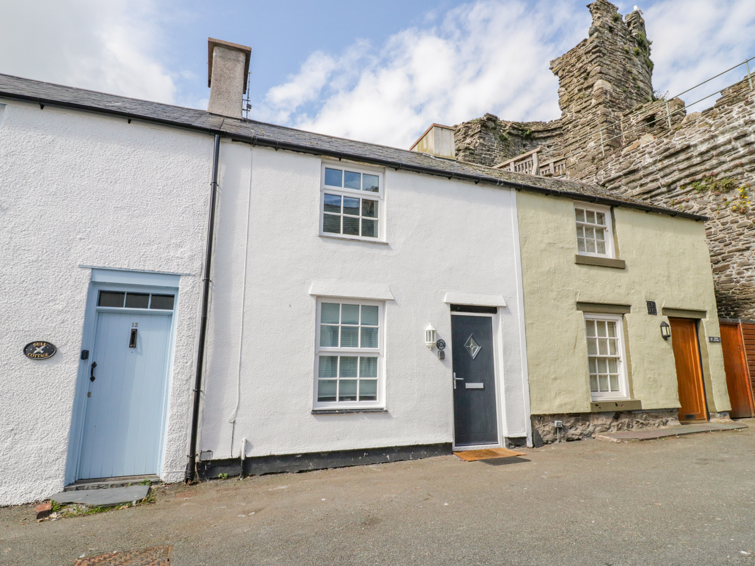 15 SEA VIEW TERRACE, Conwy