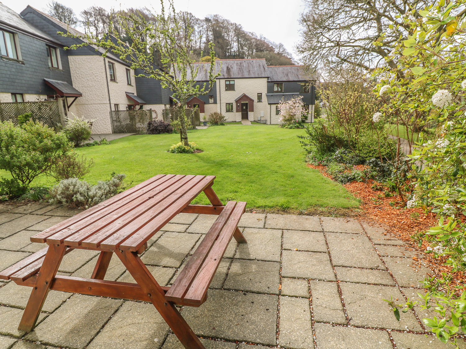 Daisy Cottage in FALMOUTH - This lovely cottage is located ...