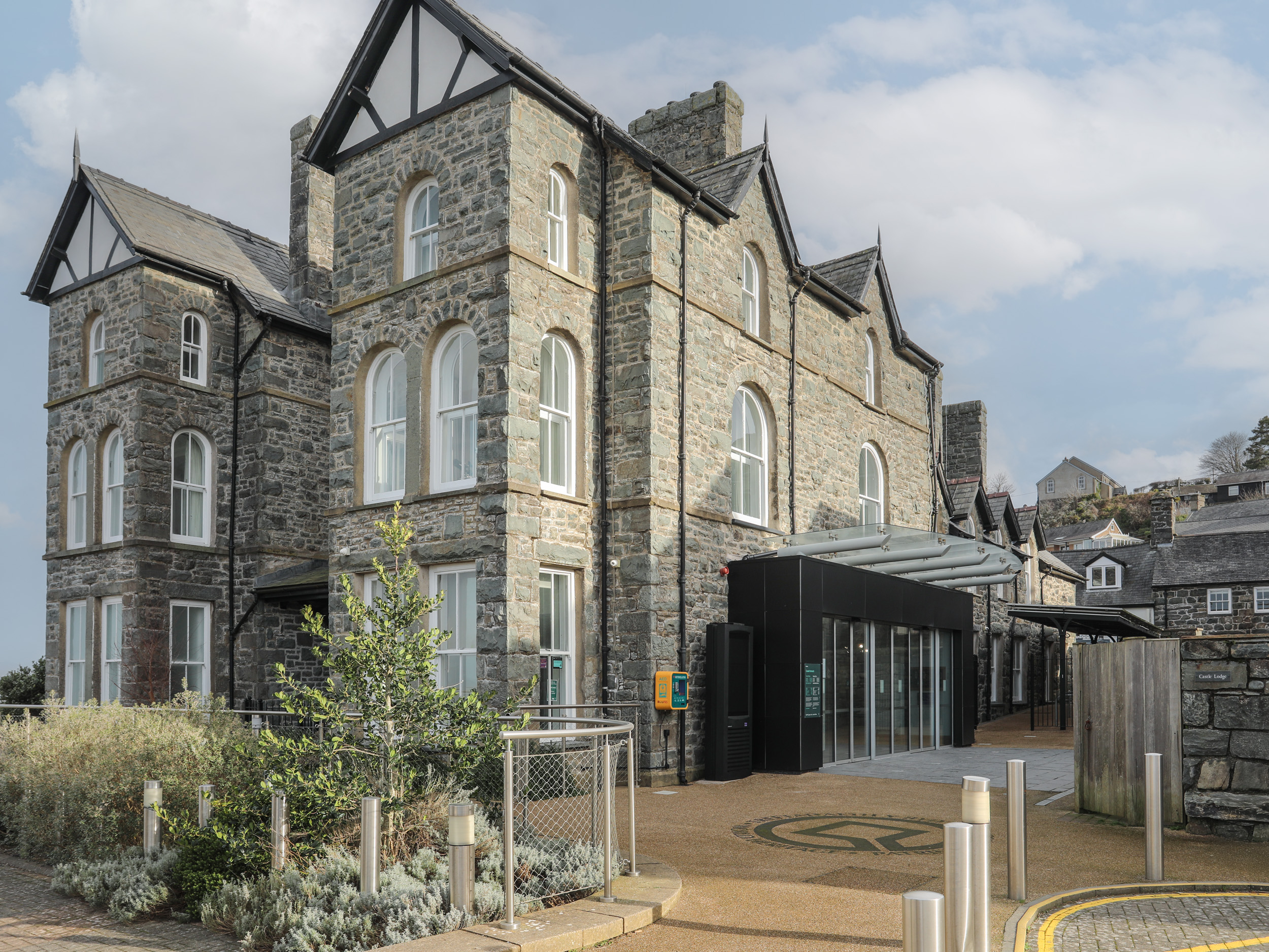 Harlech Apartments - Branwen