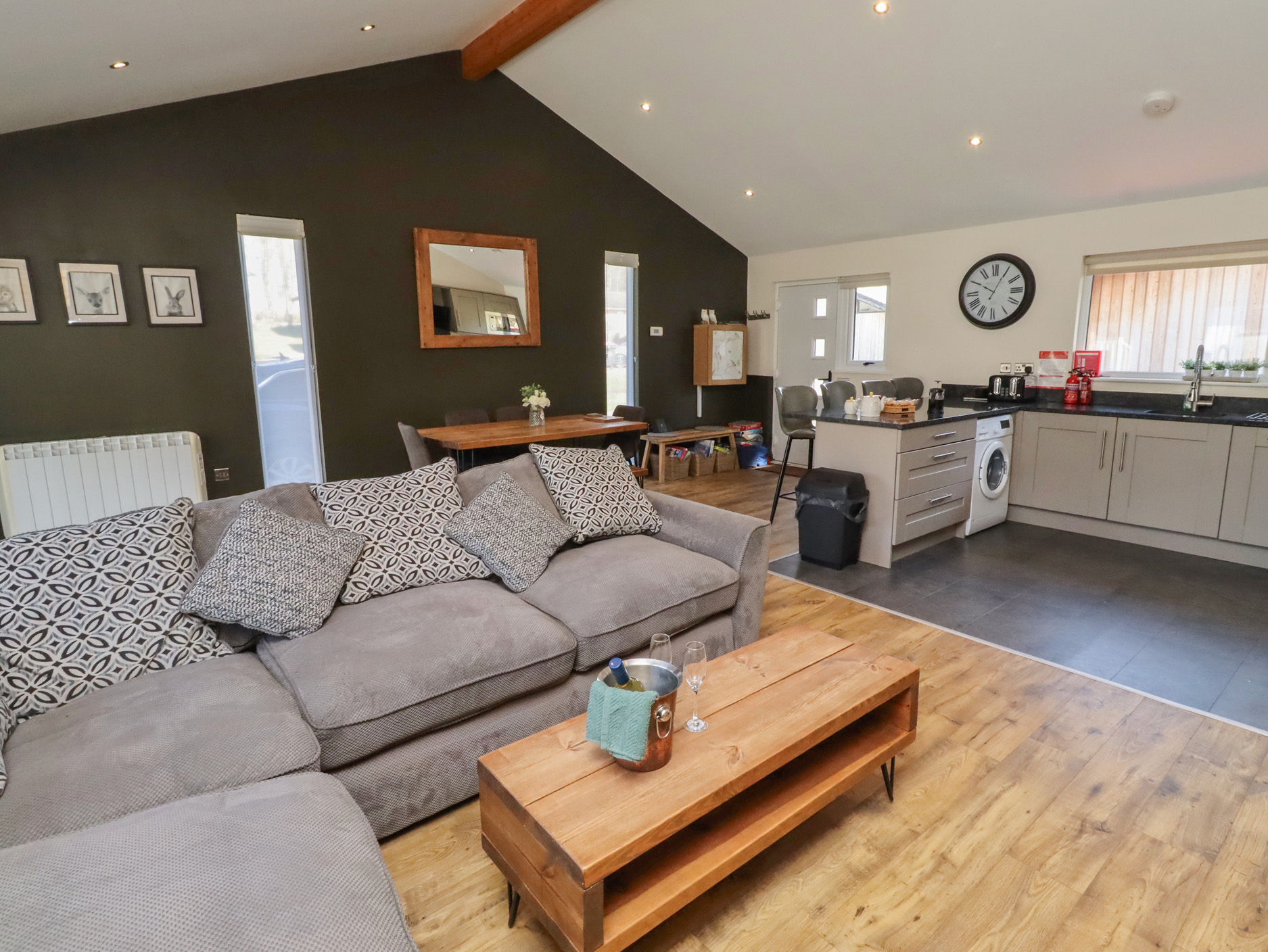 Property image 8 for SC1046578