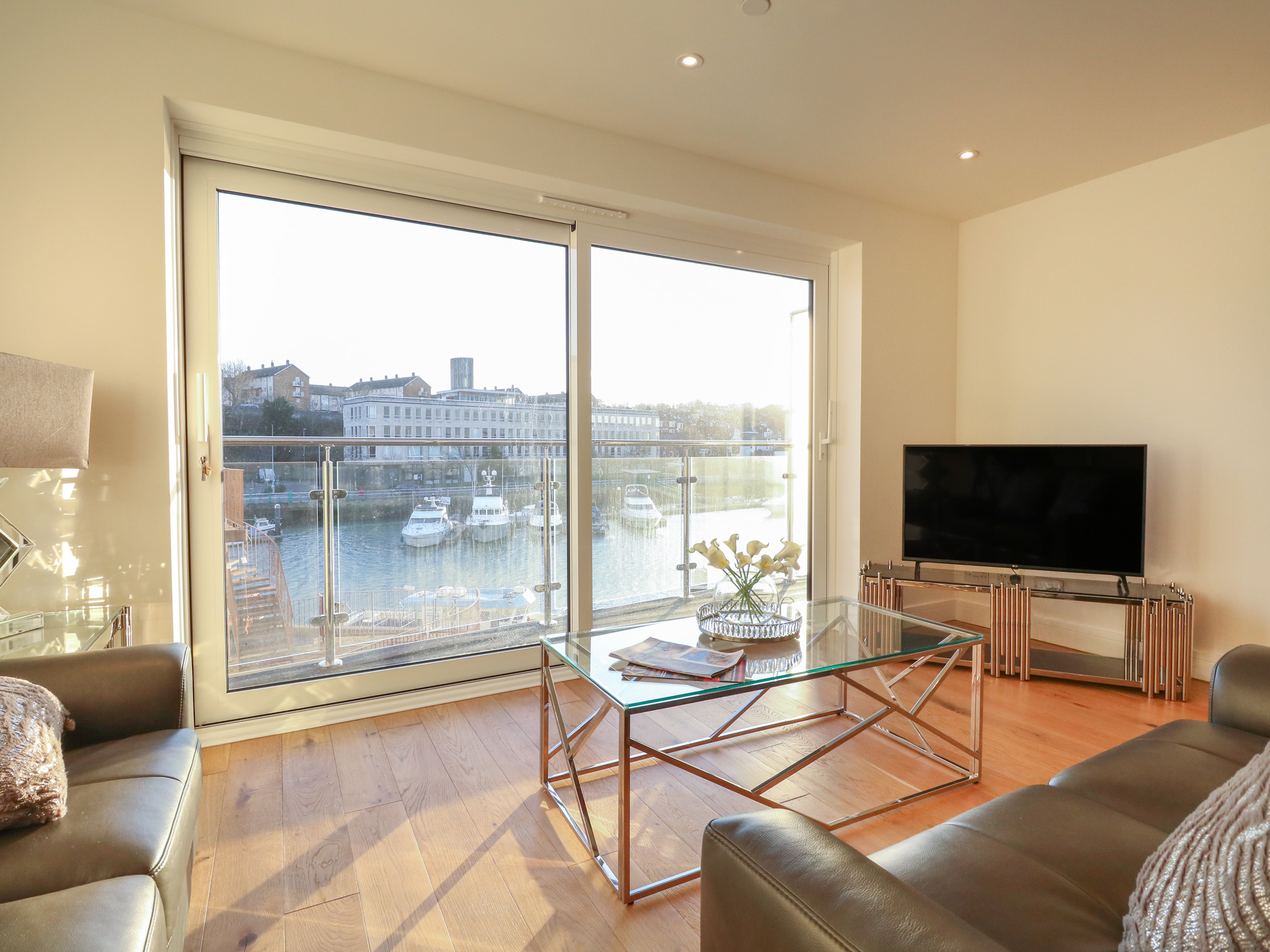 Harbourside Haven Apartment 4