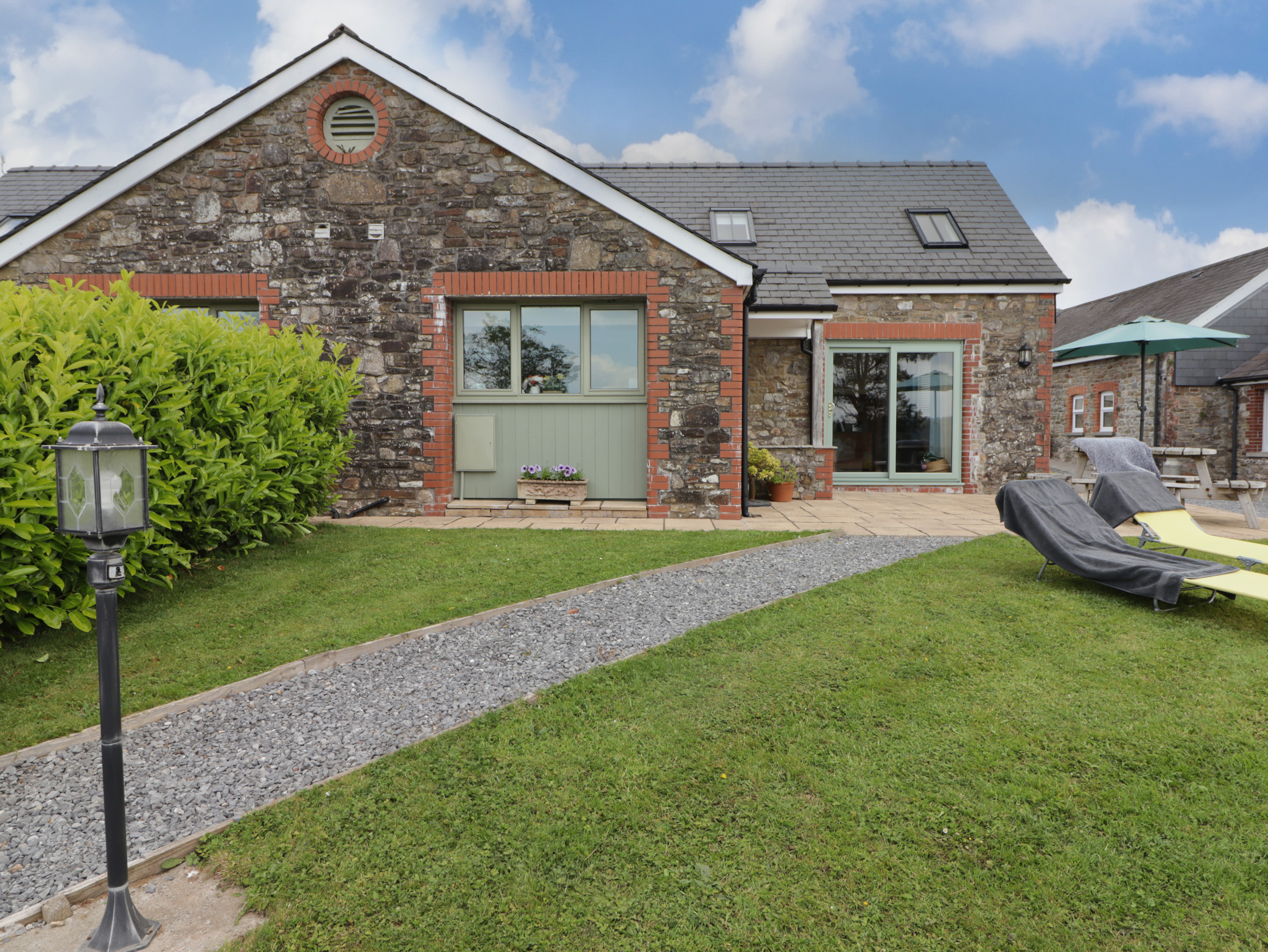 Barcud Cottage