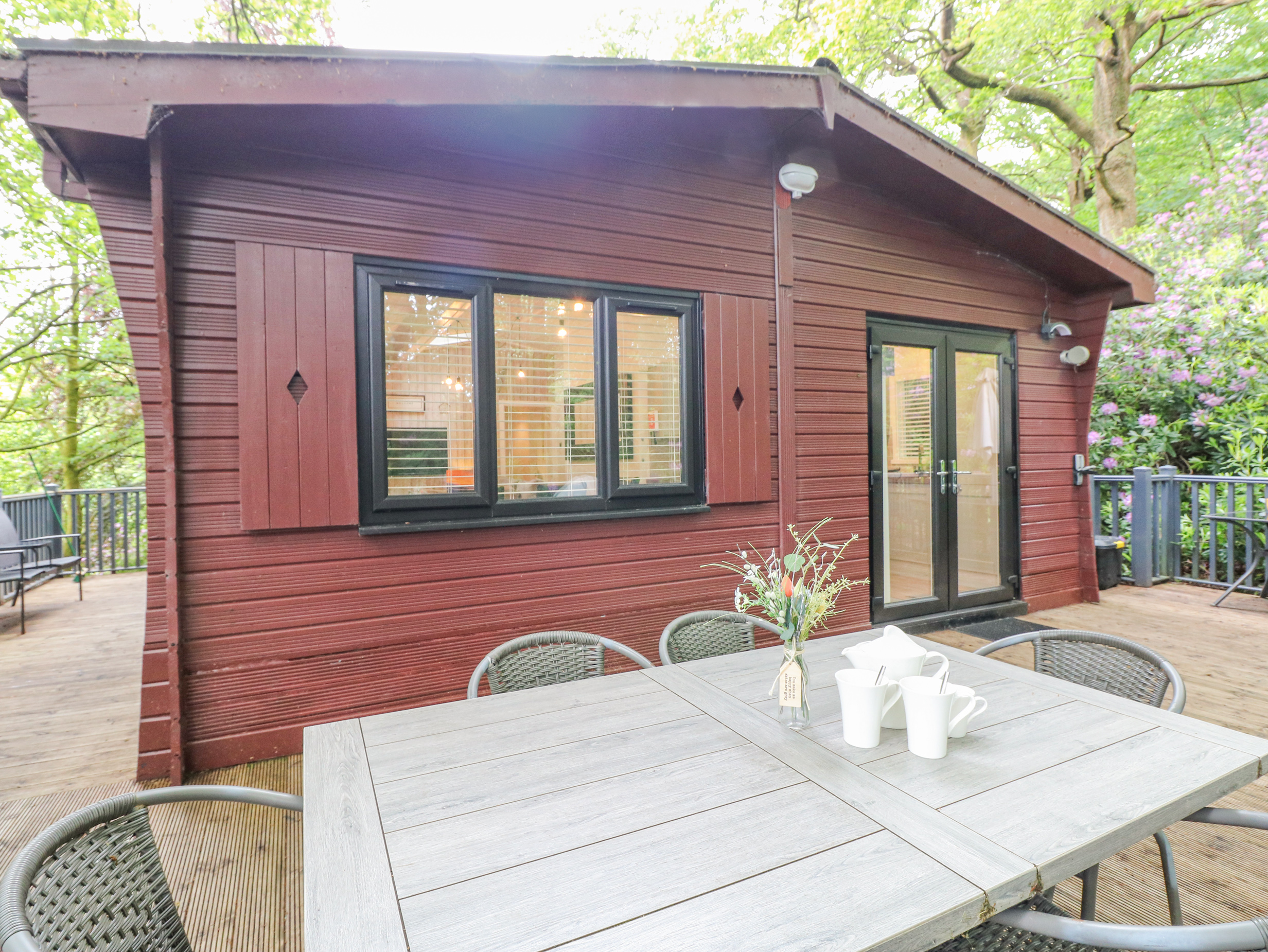 Tree Lodge