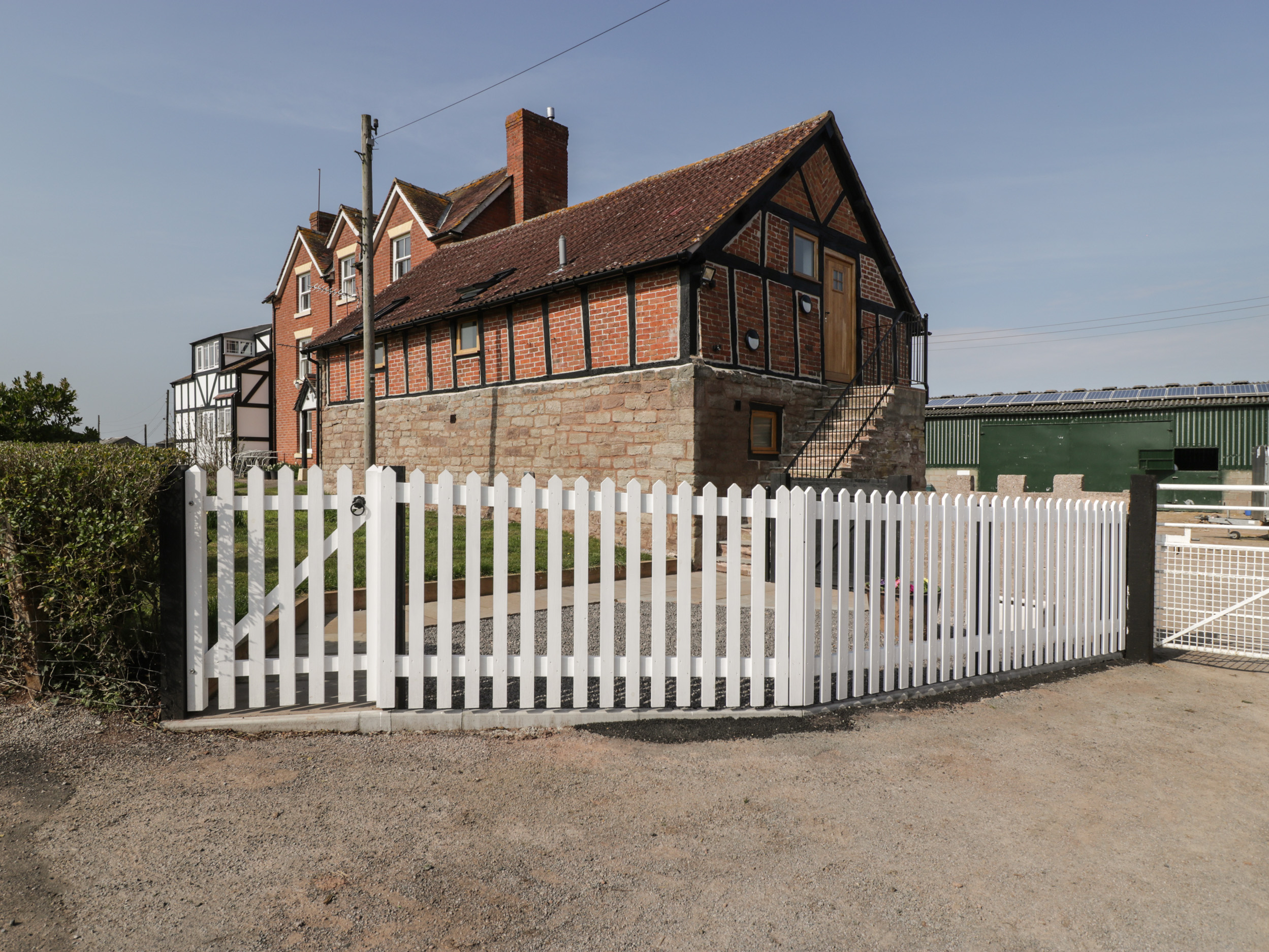Lower Venn Granary Apartment 2