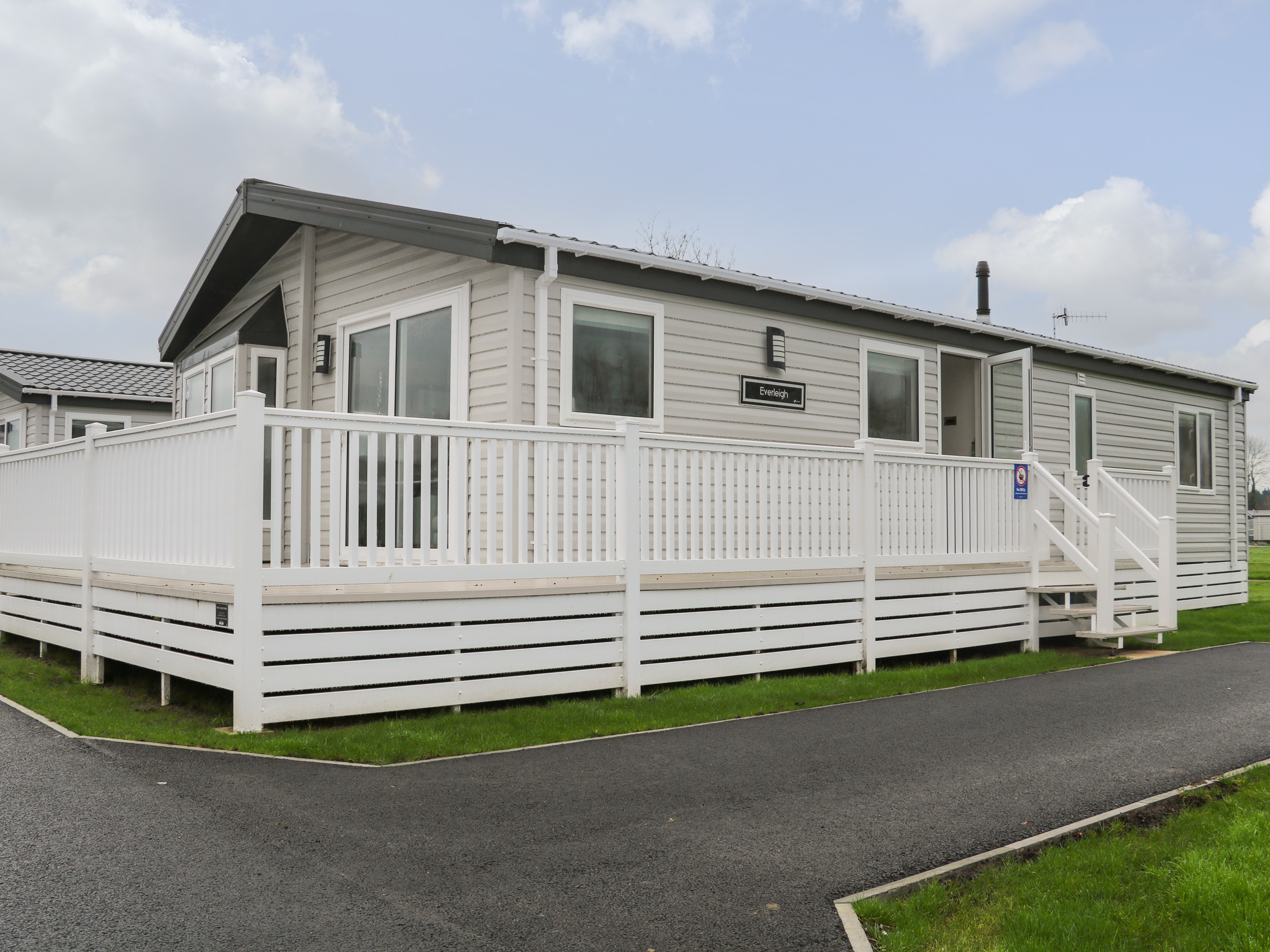 Lodge at Chichester Lakeside (2 Bed)