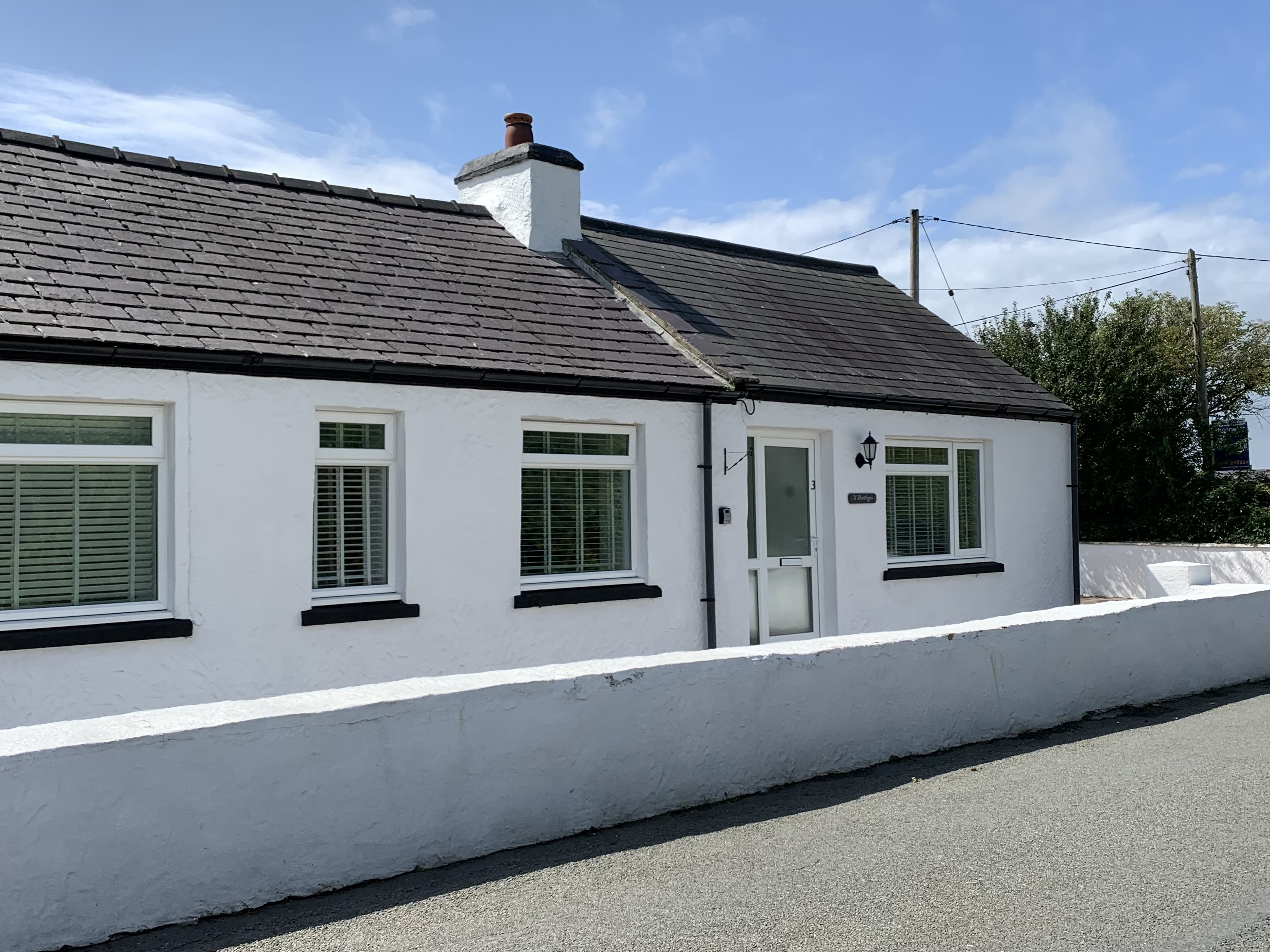 3 Tai Newydd