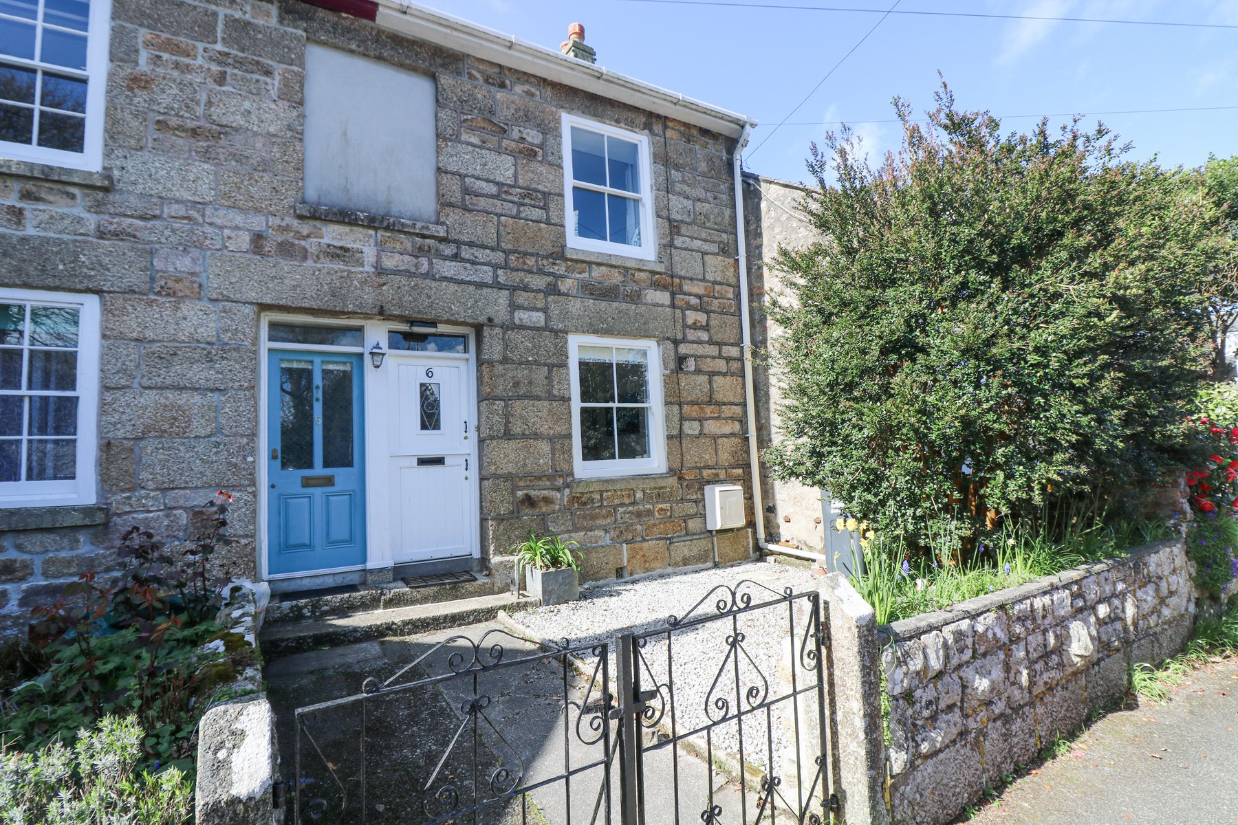 6 Bellair Road