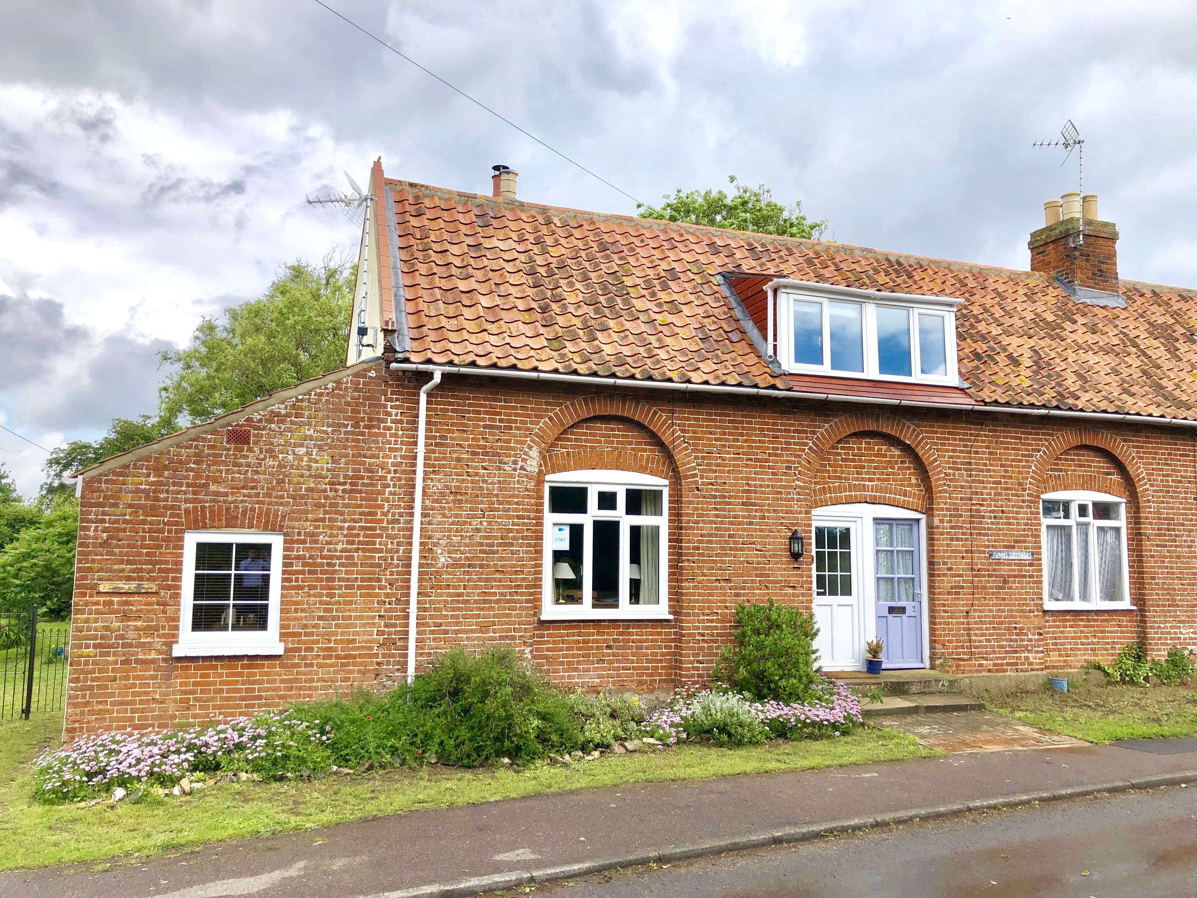 1 Tunns Cottages, Rushmere, nr Beccles