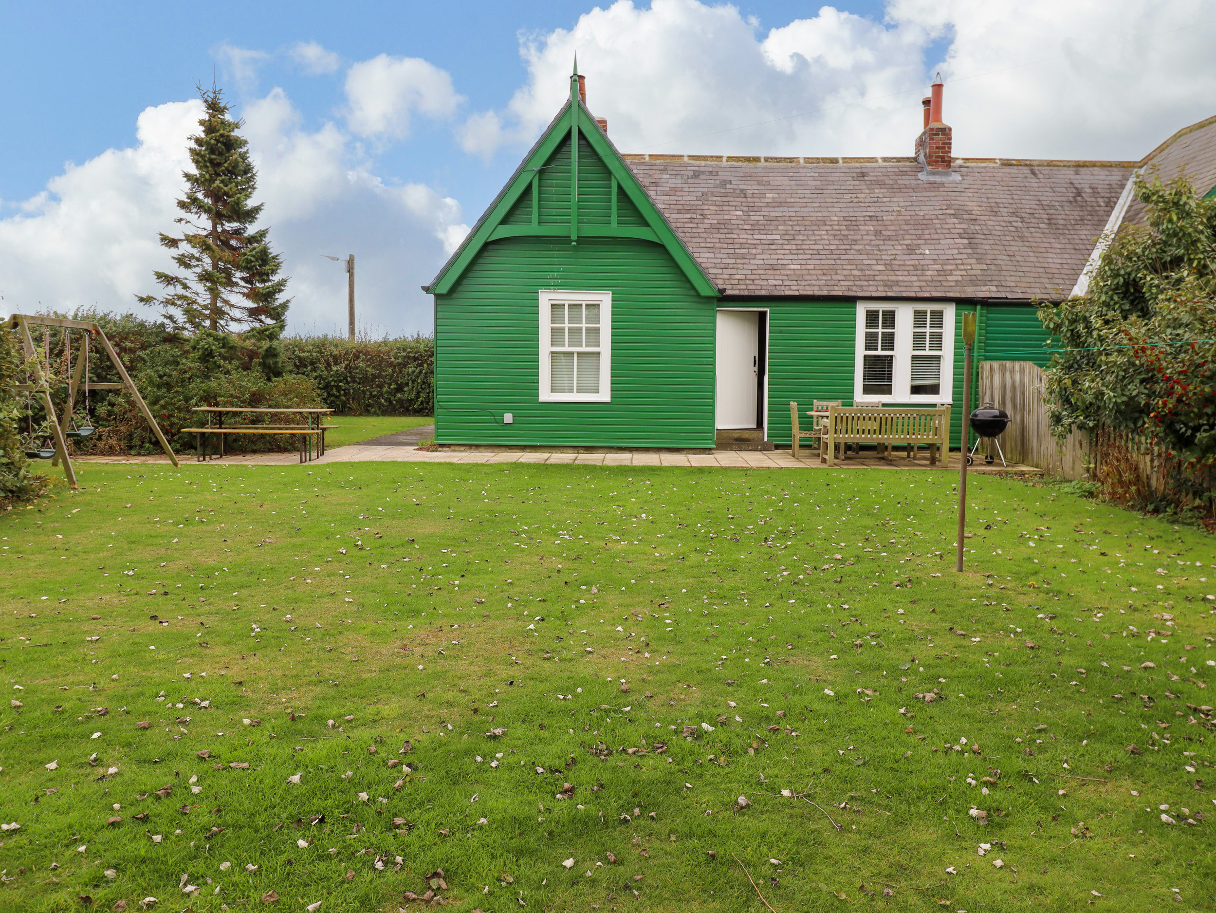 Armstrong Cottages No6