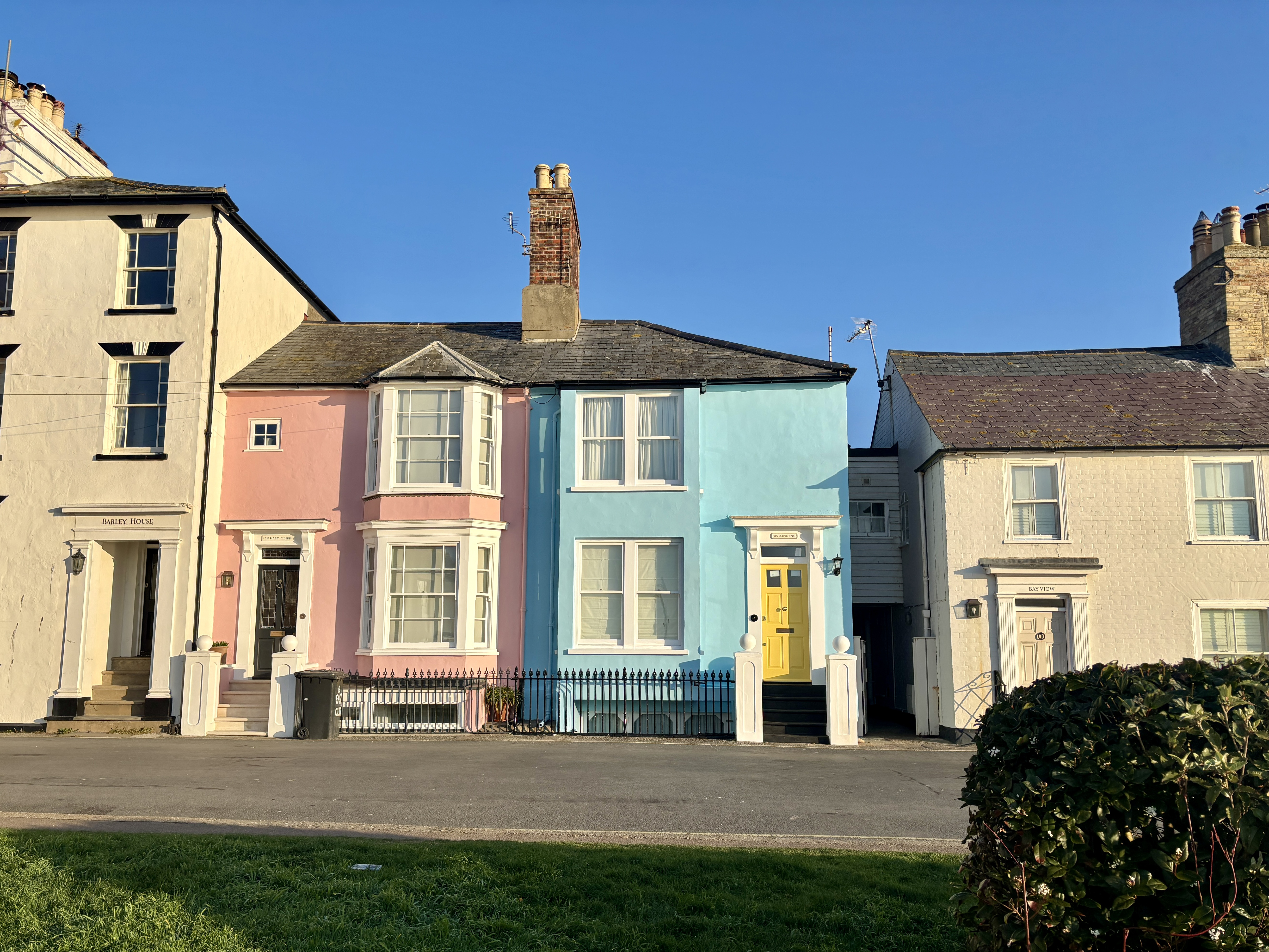 Astondene, East Cliff
