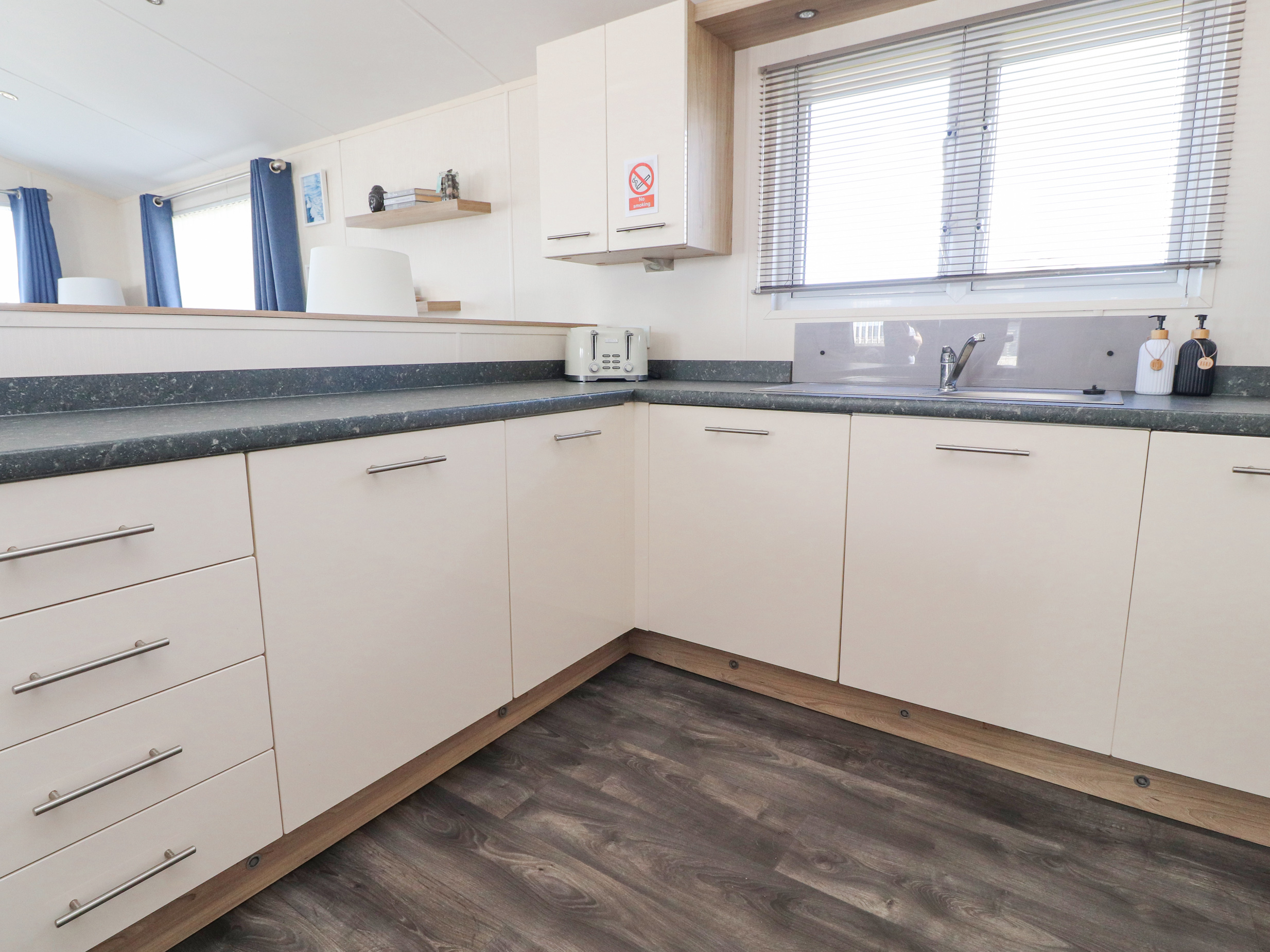 Property image 12 for SC1149681