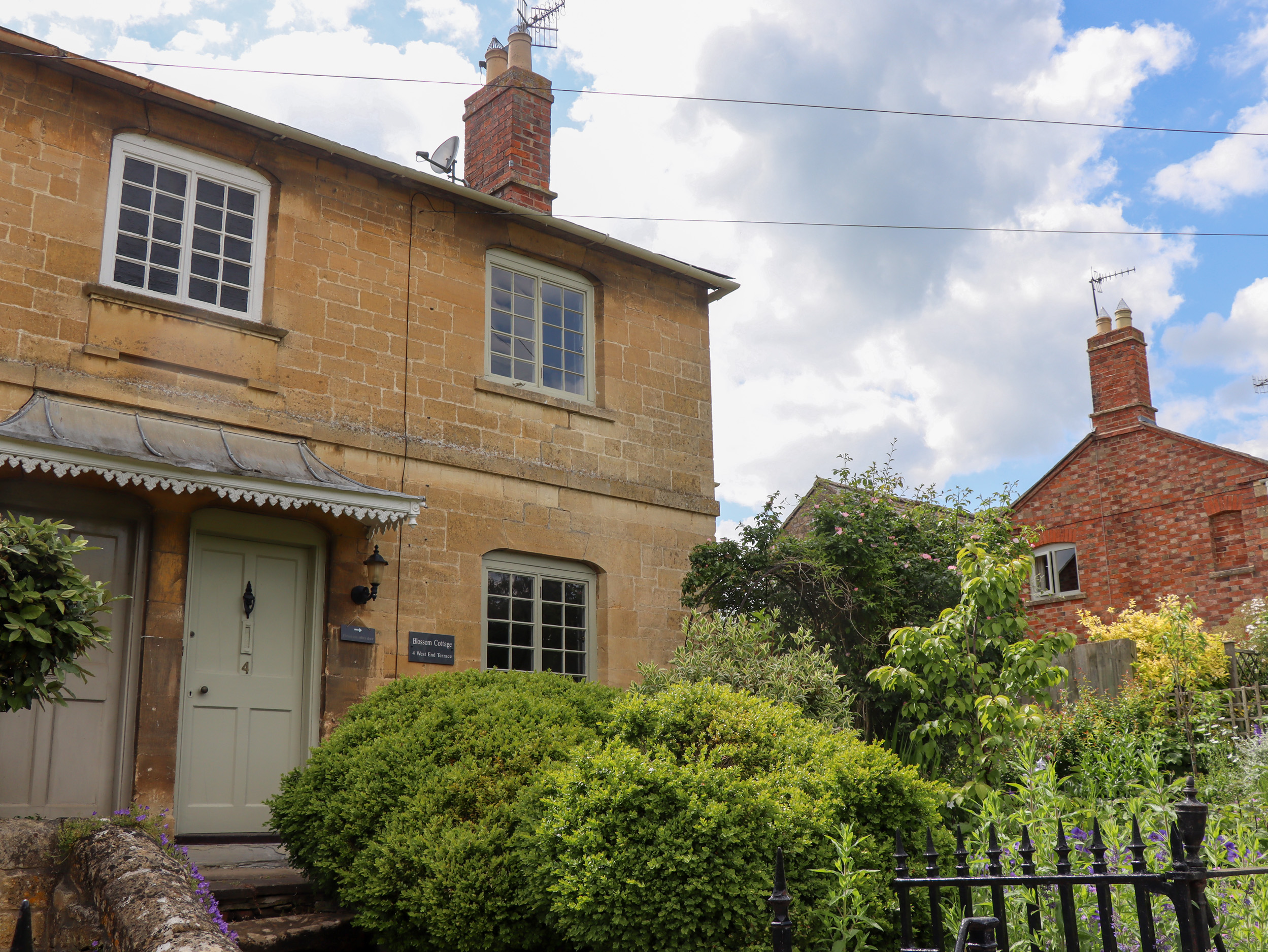 Blossom Cottage