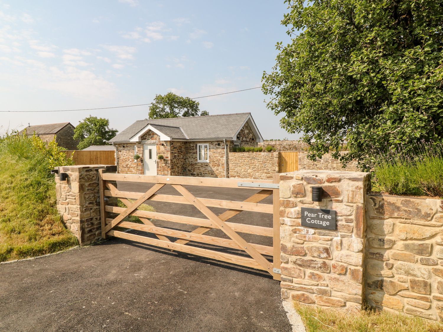 Property image 2 for SC1153044