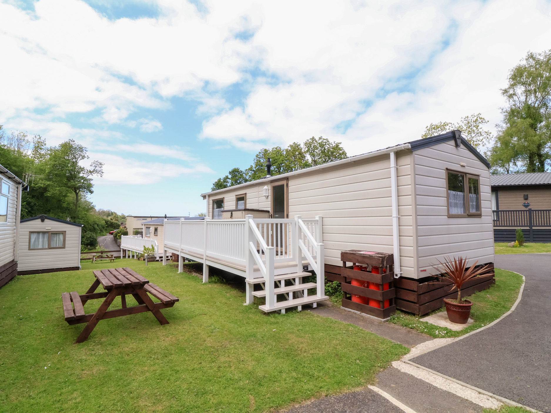 26 Manleigh Park
