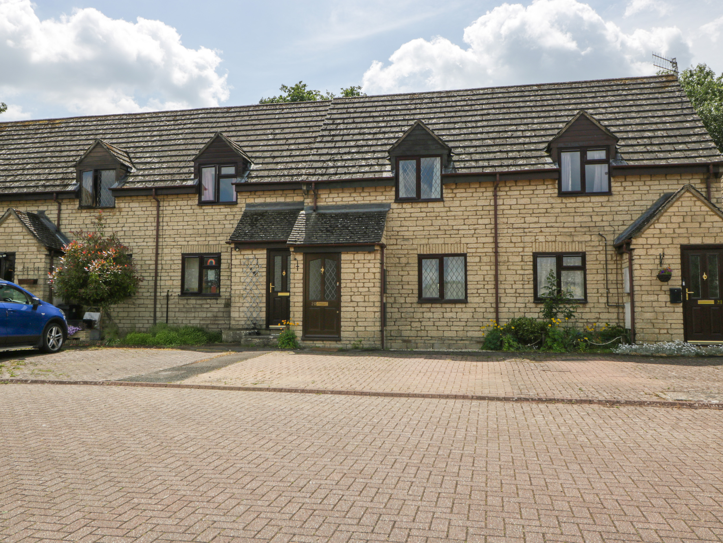 20 Honeycroft