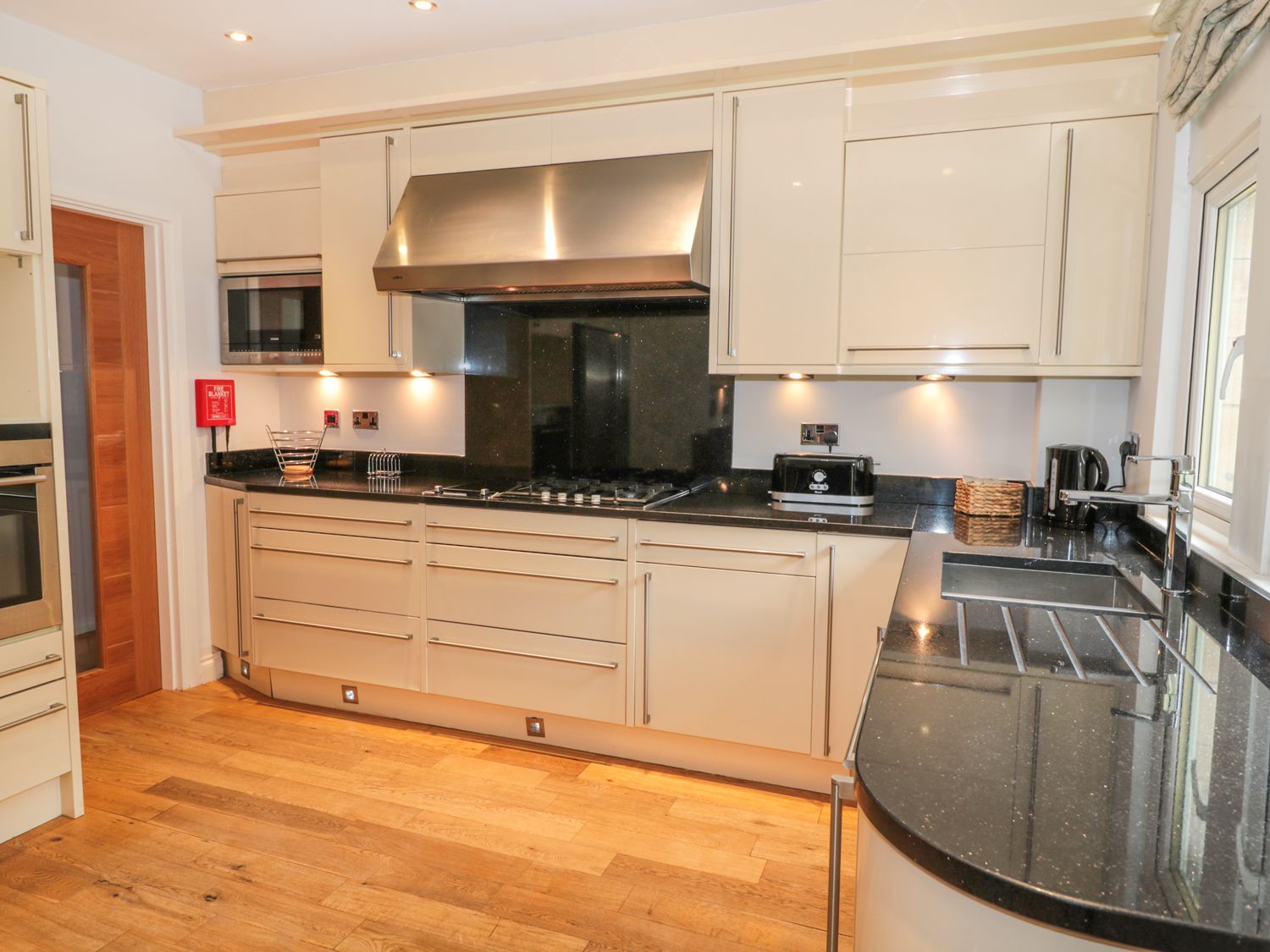 Walworth Castle Lodge