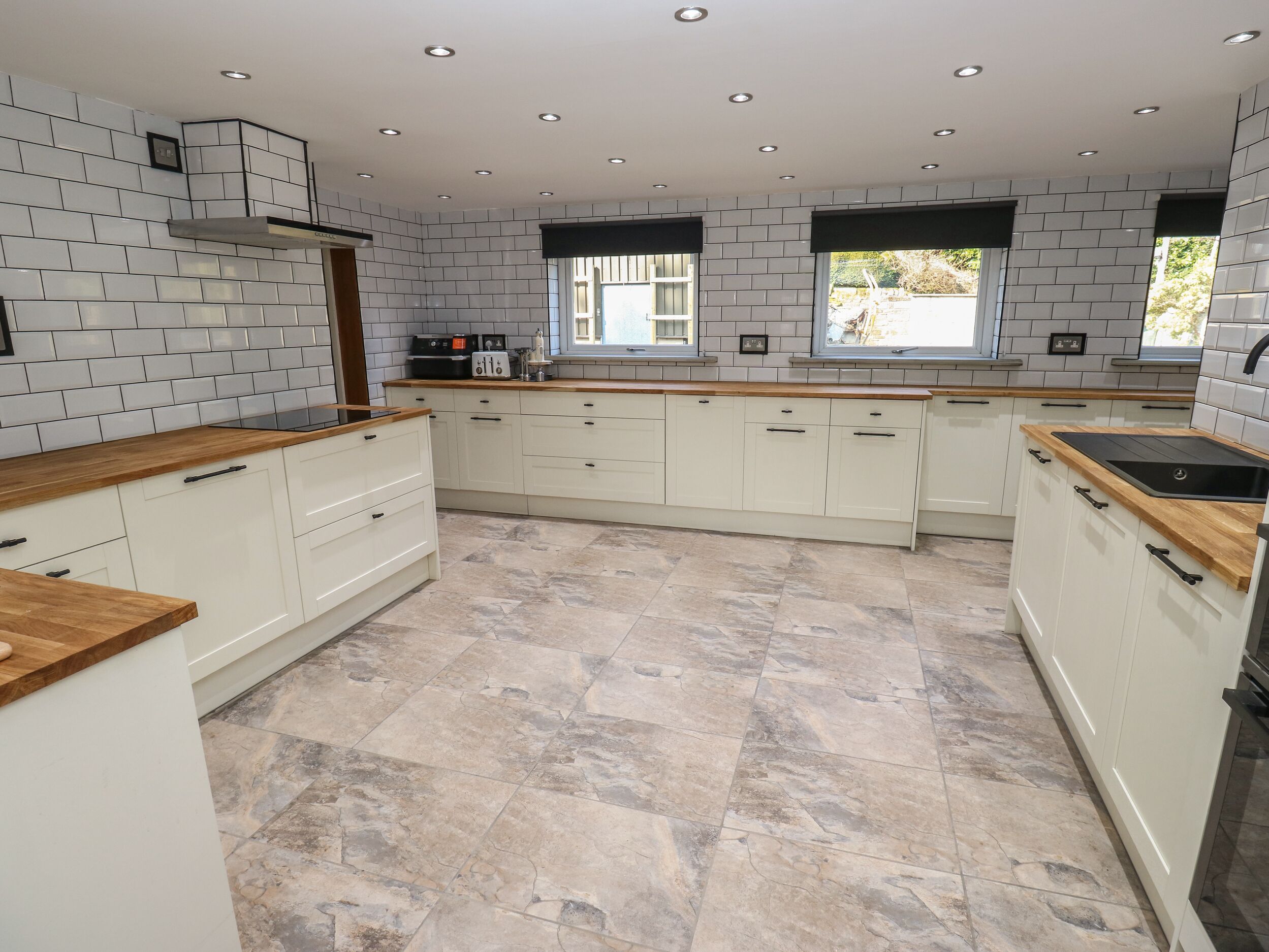 Property image 14 for SC1170132