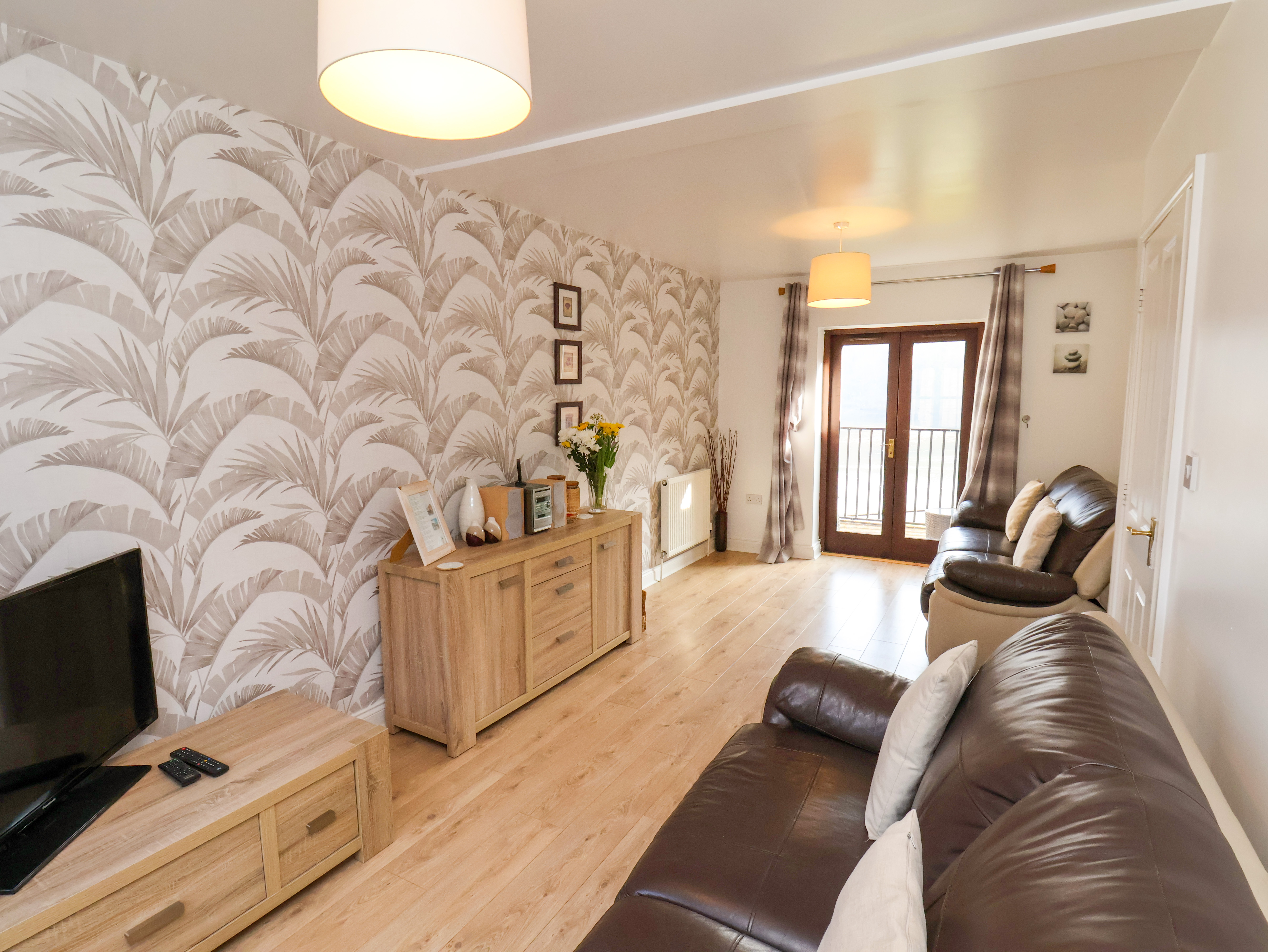 No.15 Riverside Walk (Mallard)