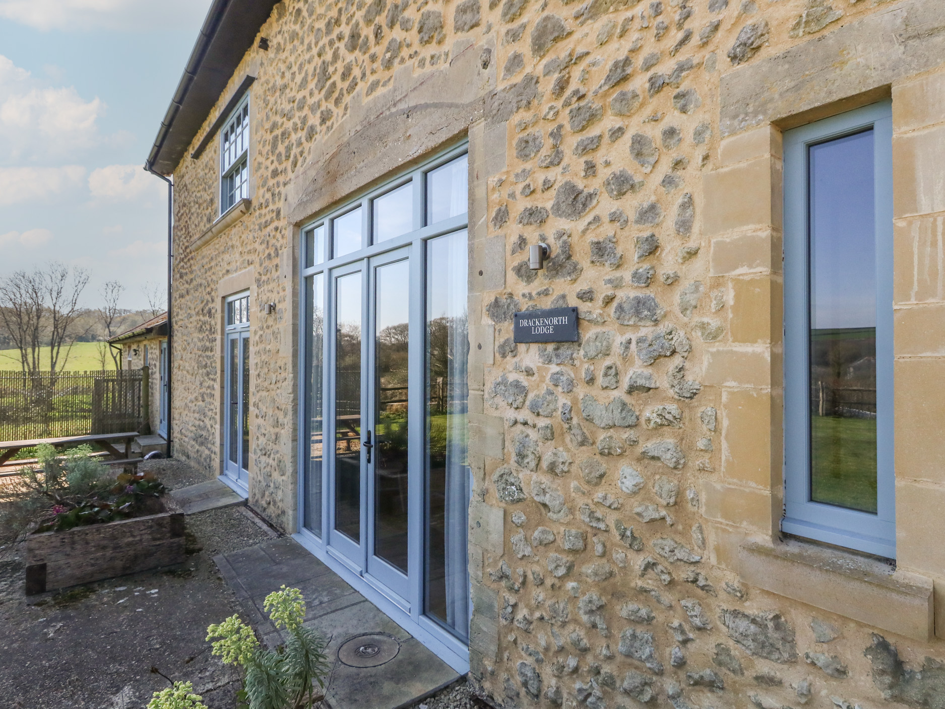 Property image 2 for SC1173576