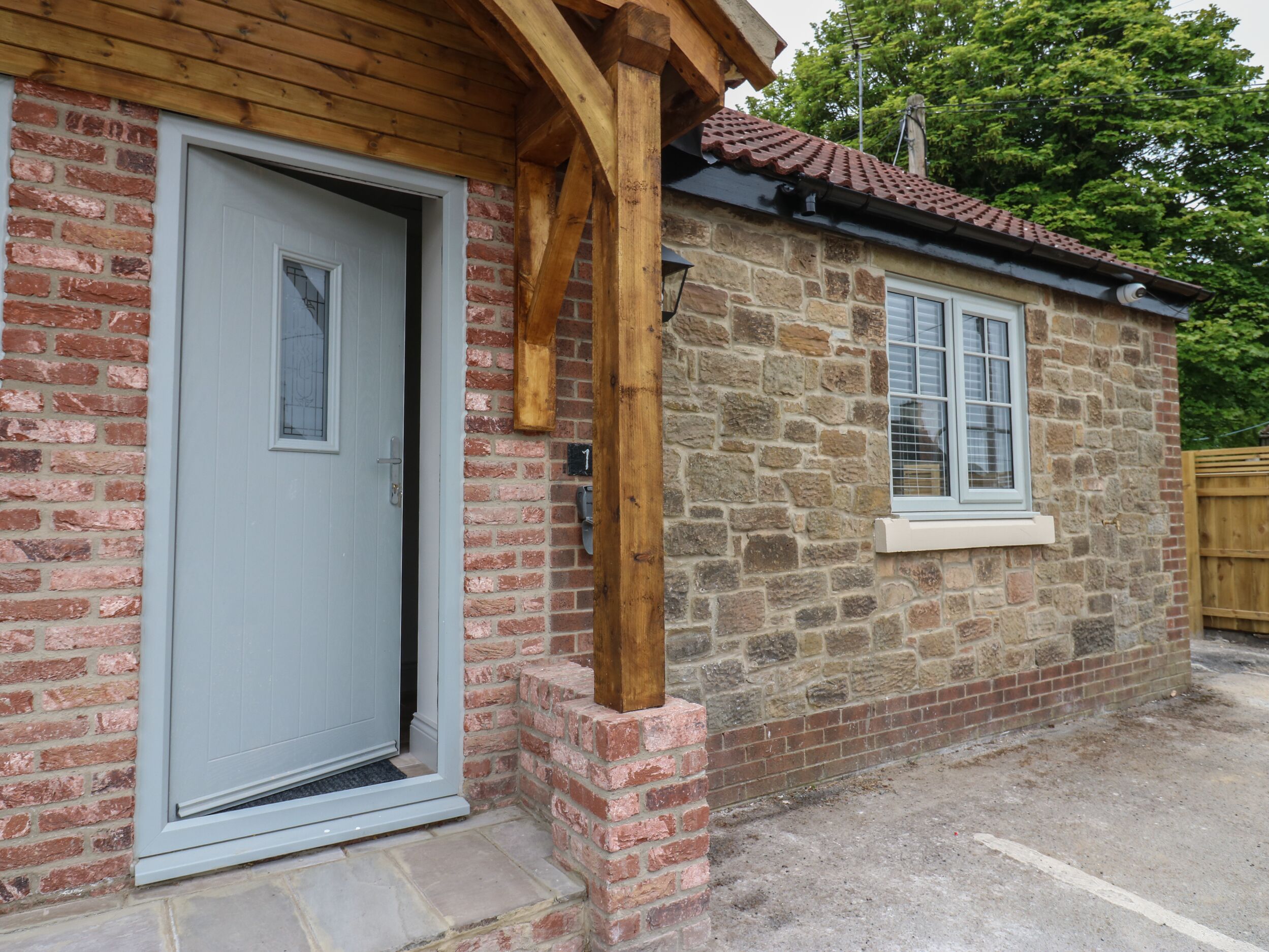 Courtyard Cottage Number 10