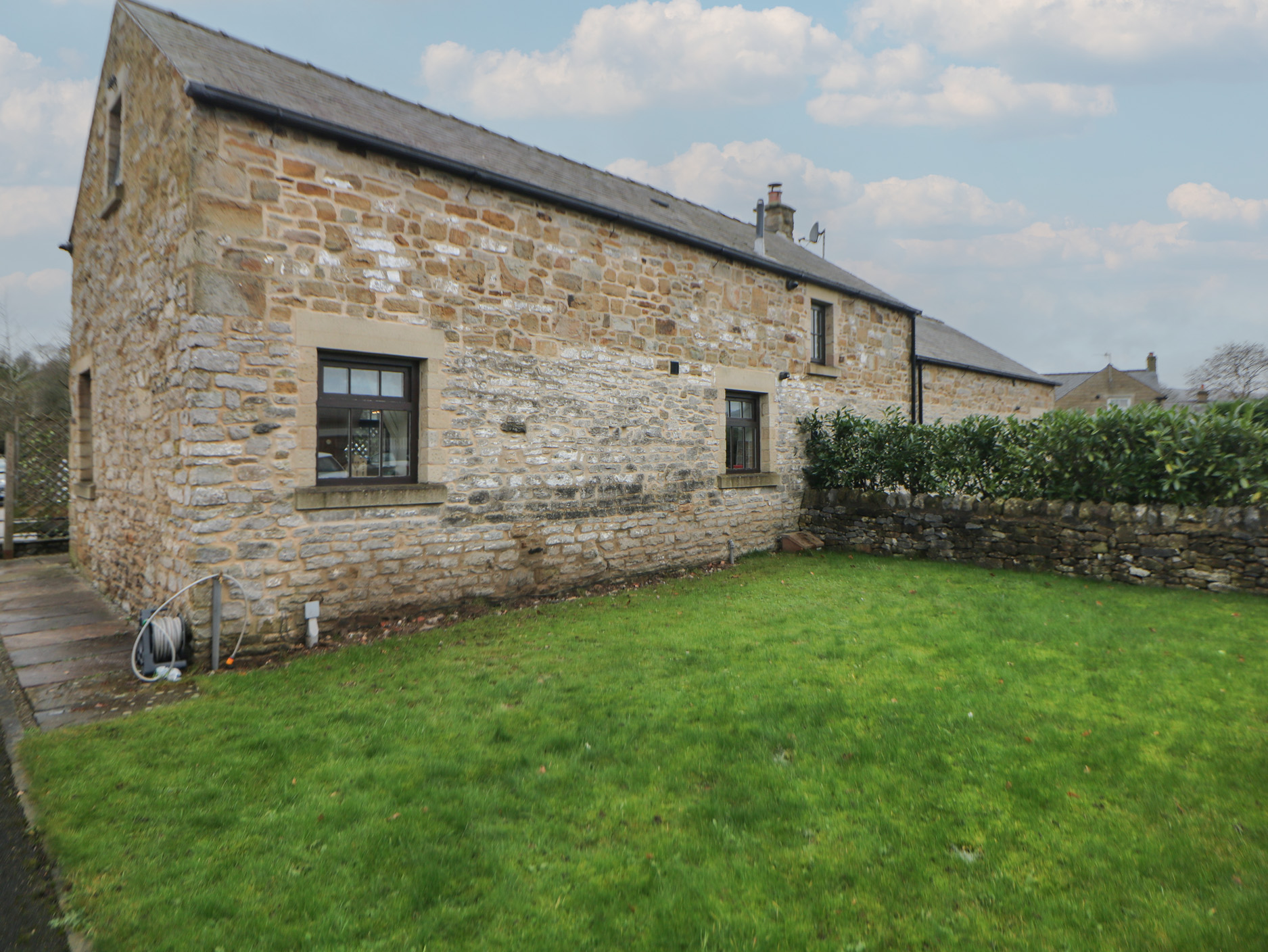 Win Hill View Cottage