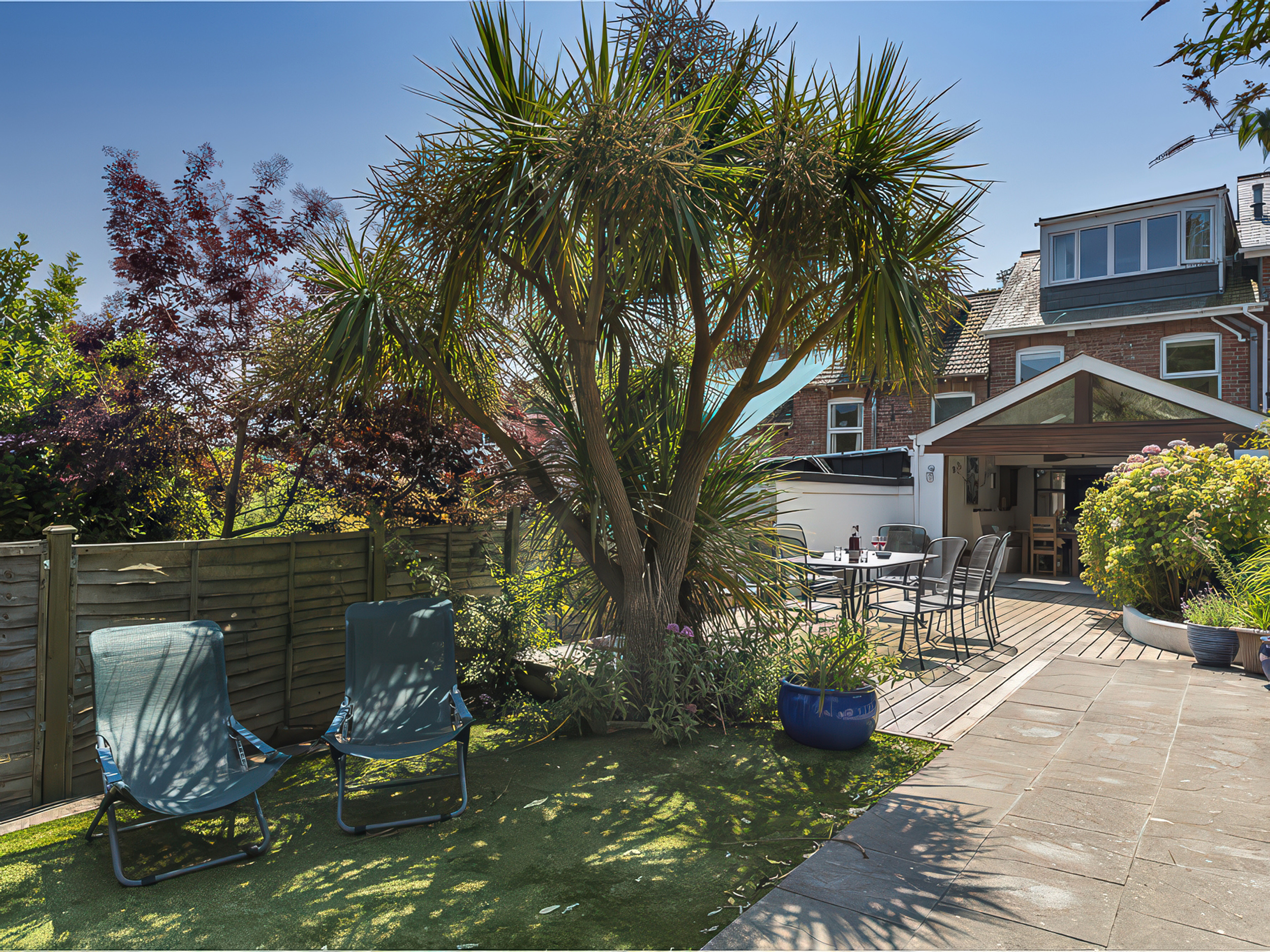 Shipwrights, 11 Coronation Road