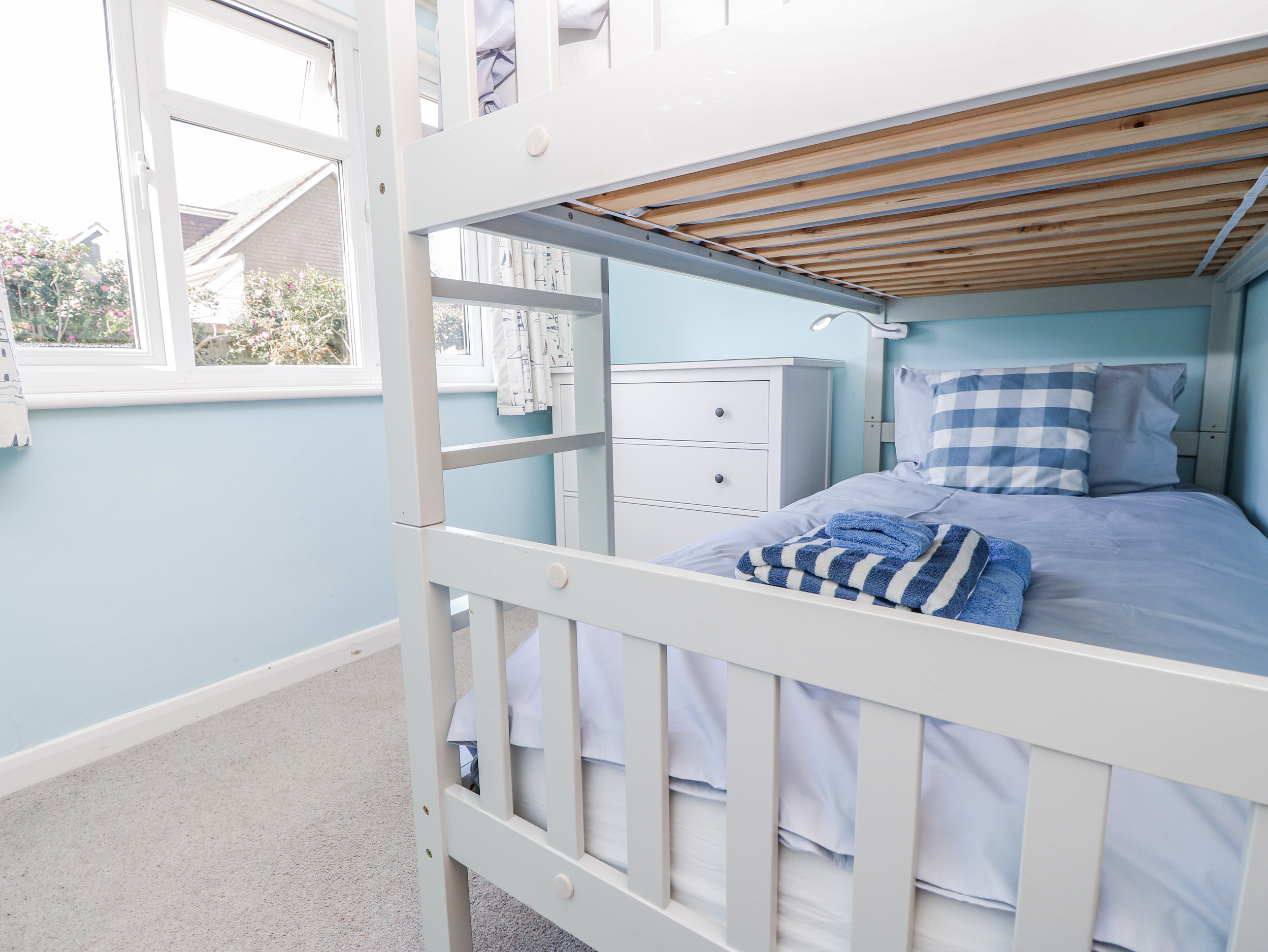 2 Trelawny Way
