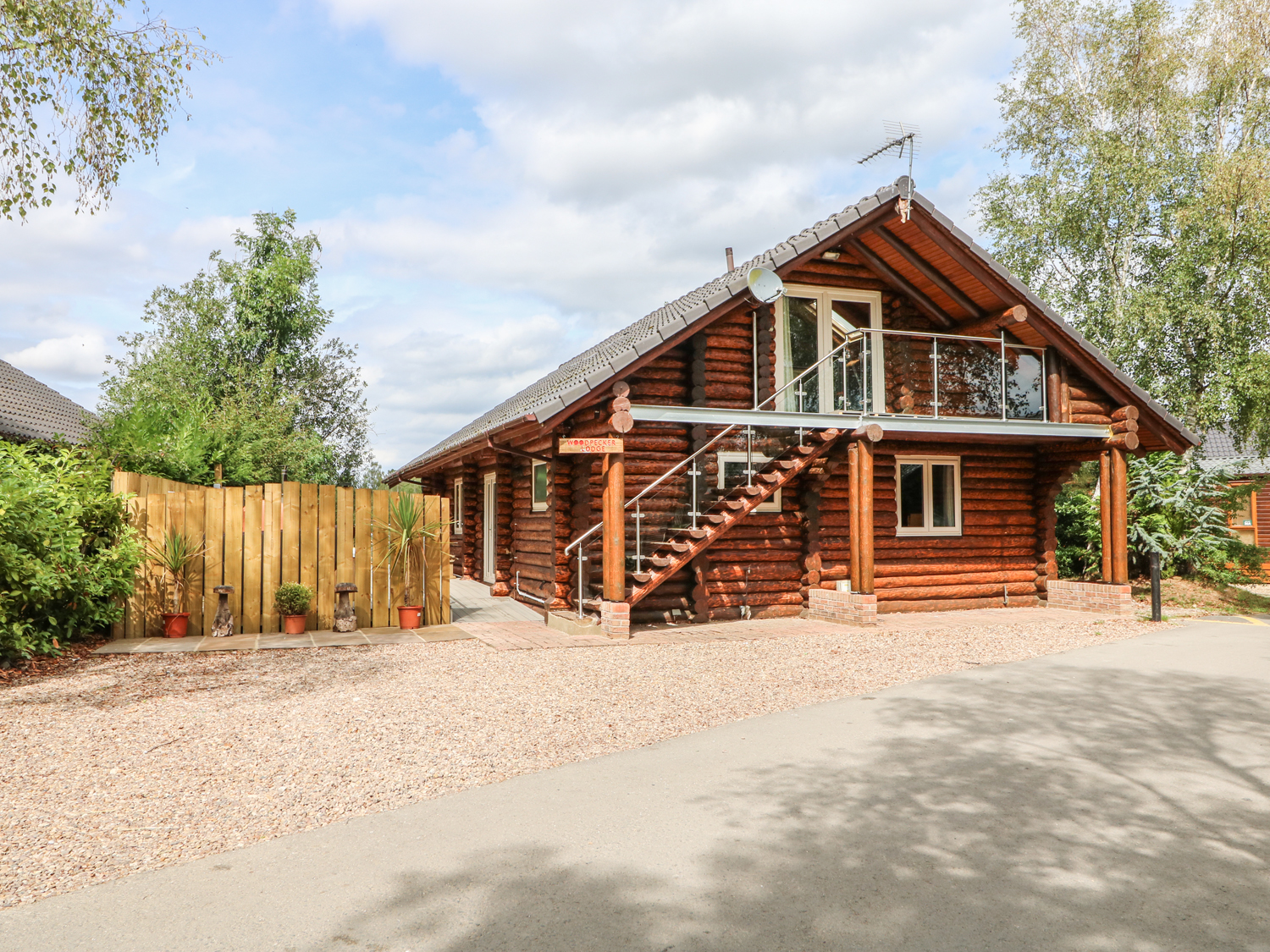 Woodpecker Lodge
