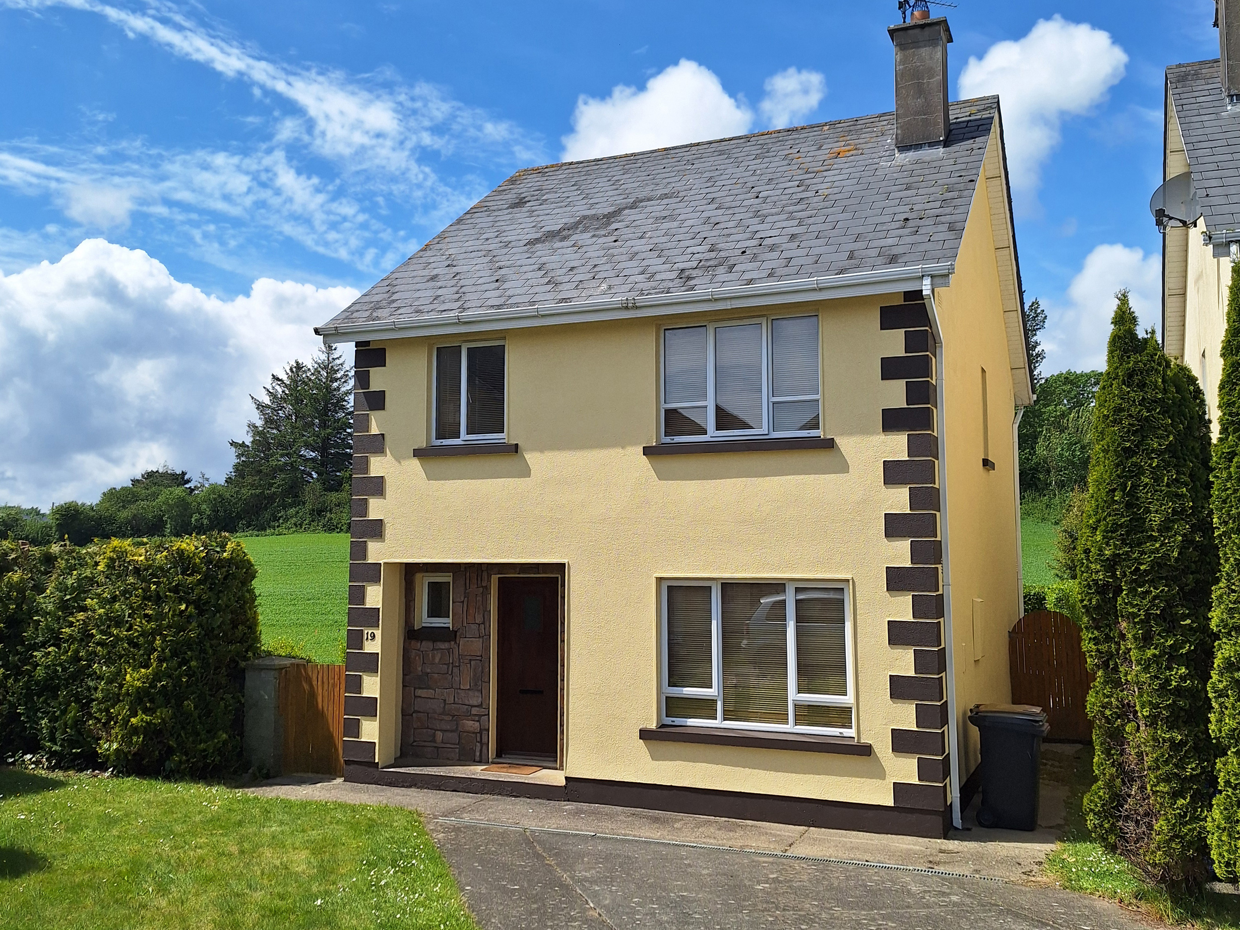 19 River Glen