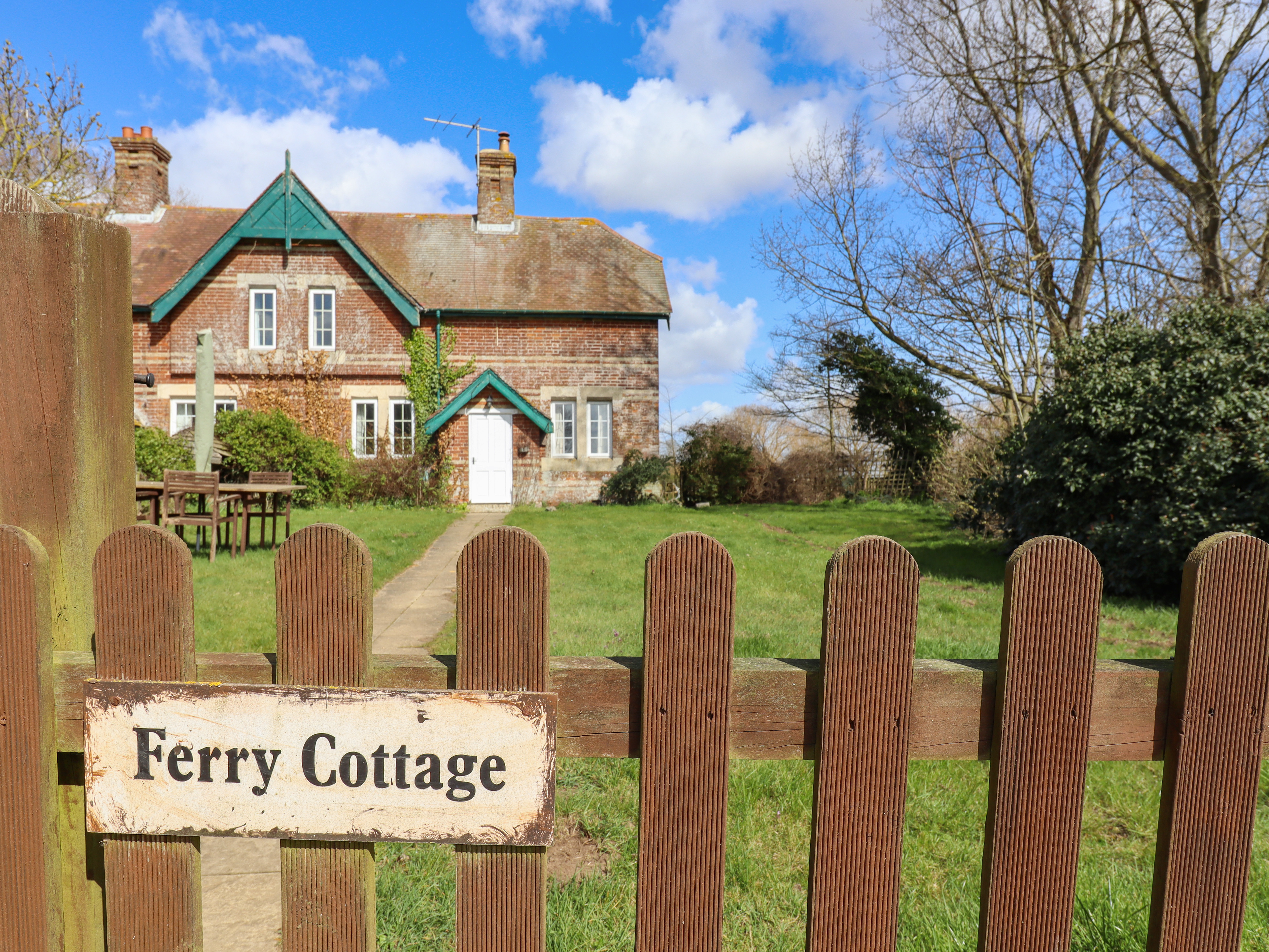Ferry Cottage, Orford