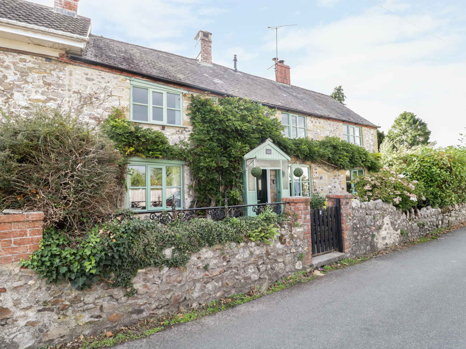 2 Wisteria Cottages, Somerset