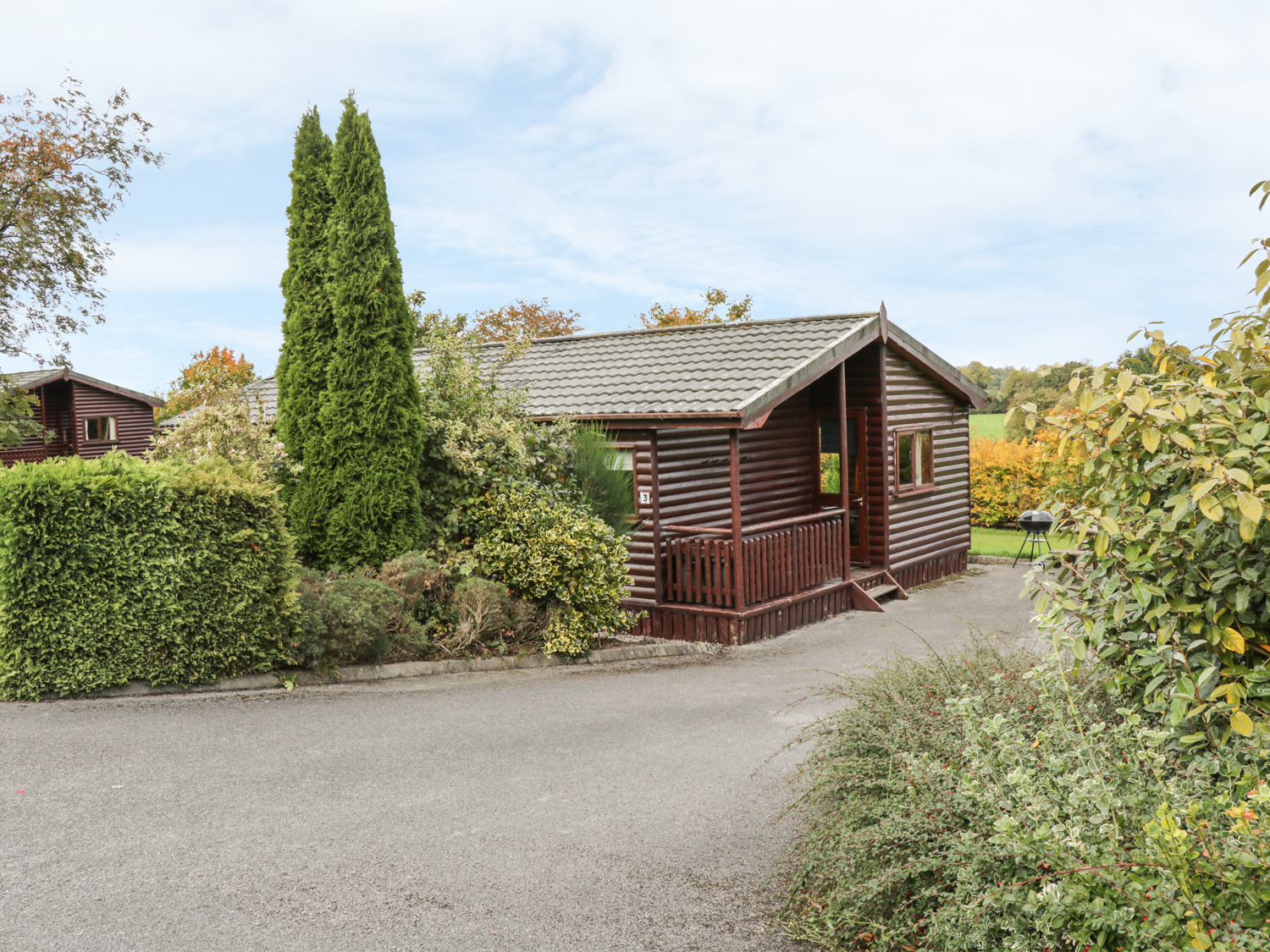 Uk Lodges With Hot Tubs Log Cabins Too Book Save