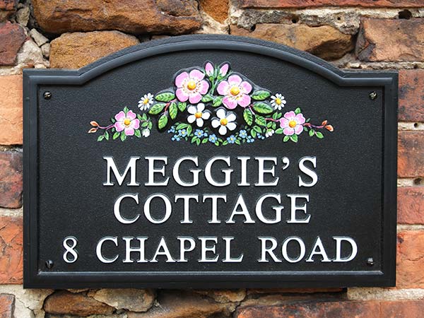 MEGGIE'S COTTAGE, East Anglia, Norfolk, Dersingham