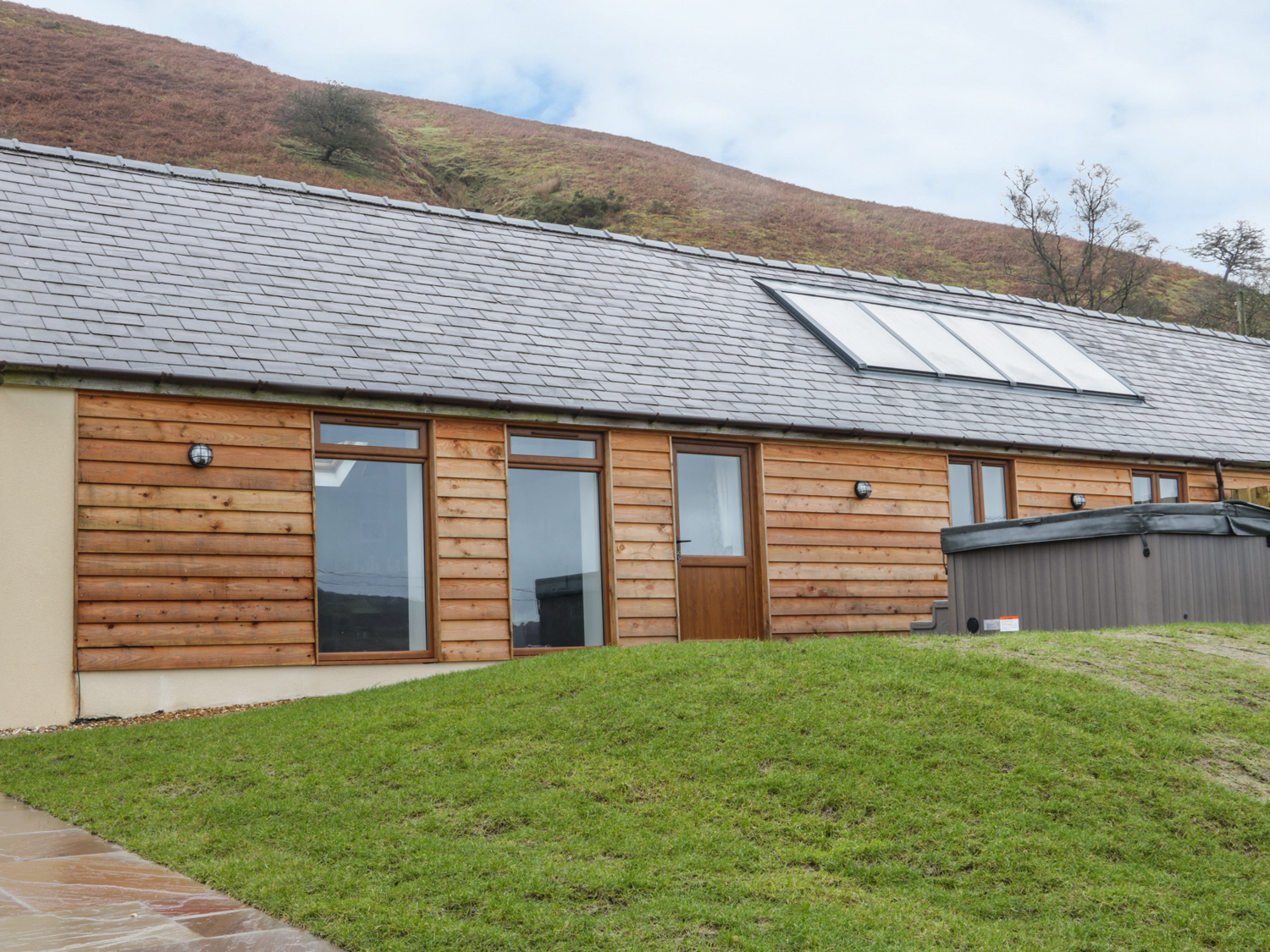 1 Beacon View Barn