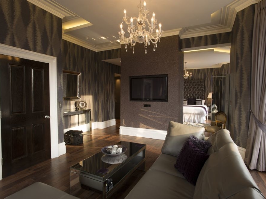 Breck Suite
