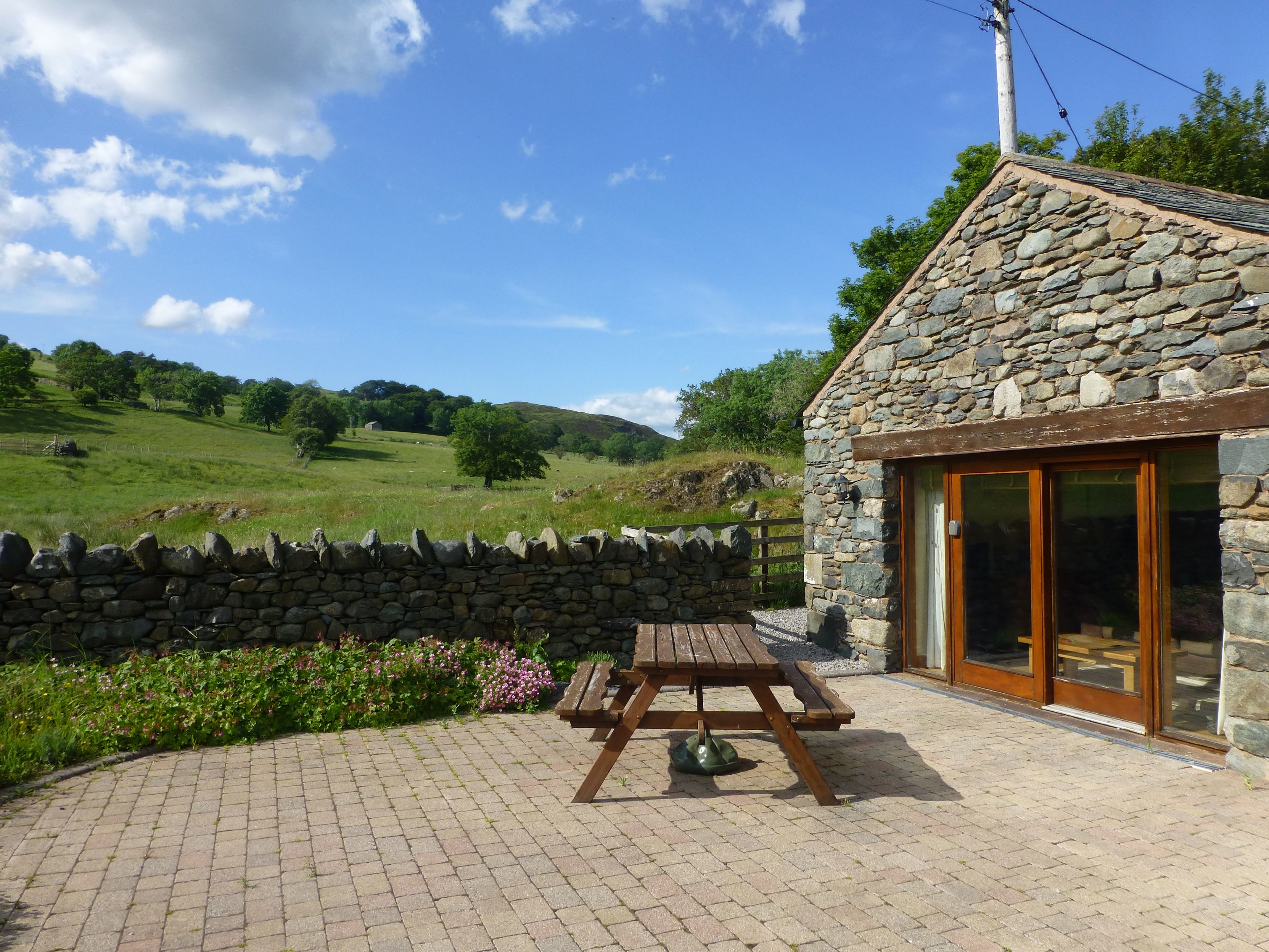 Hilltoft Barn