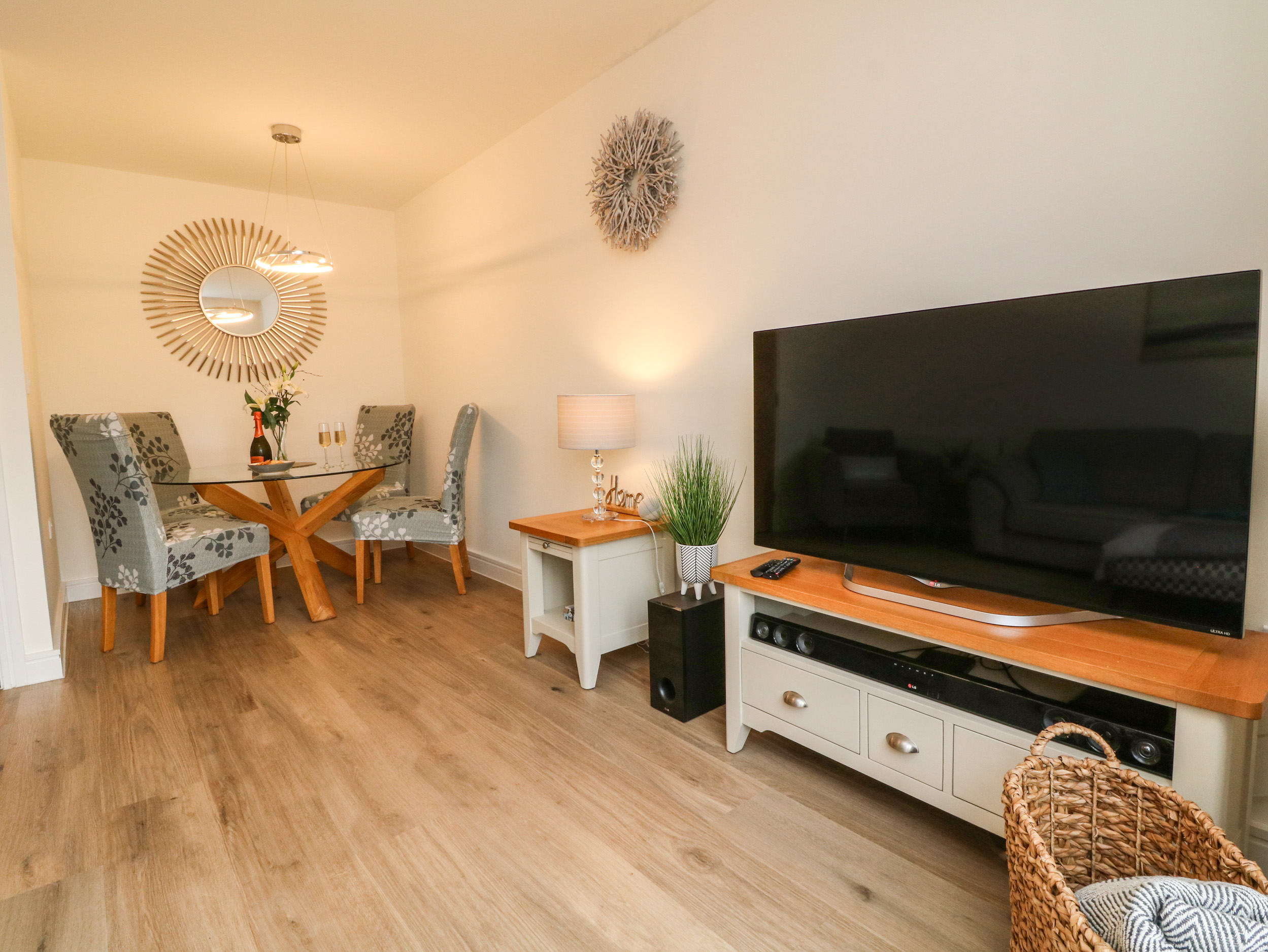 Property image 4 for SC981831