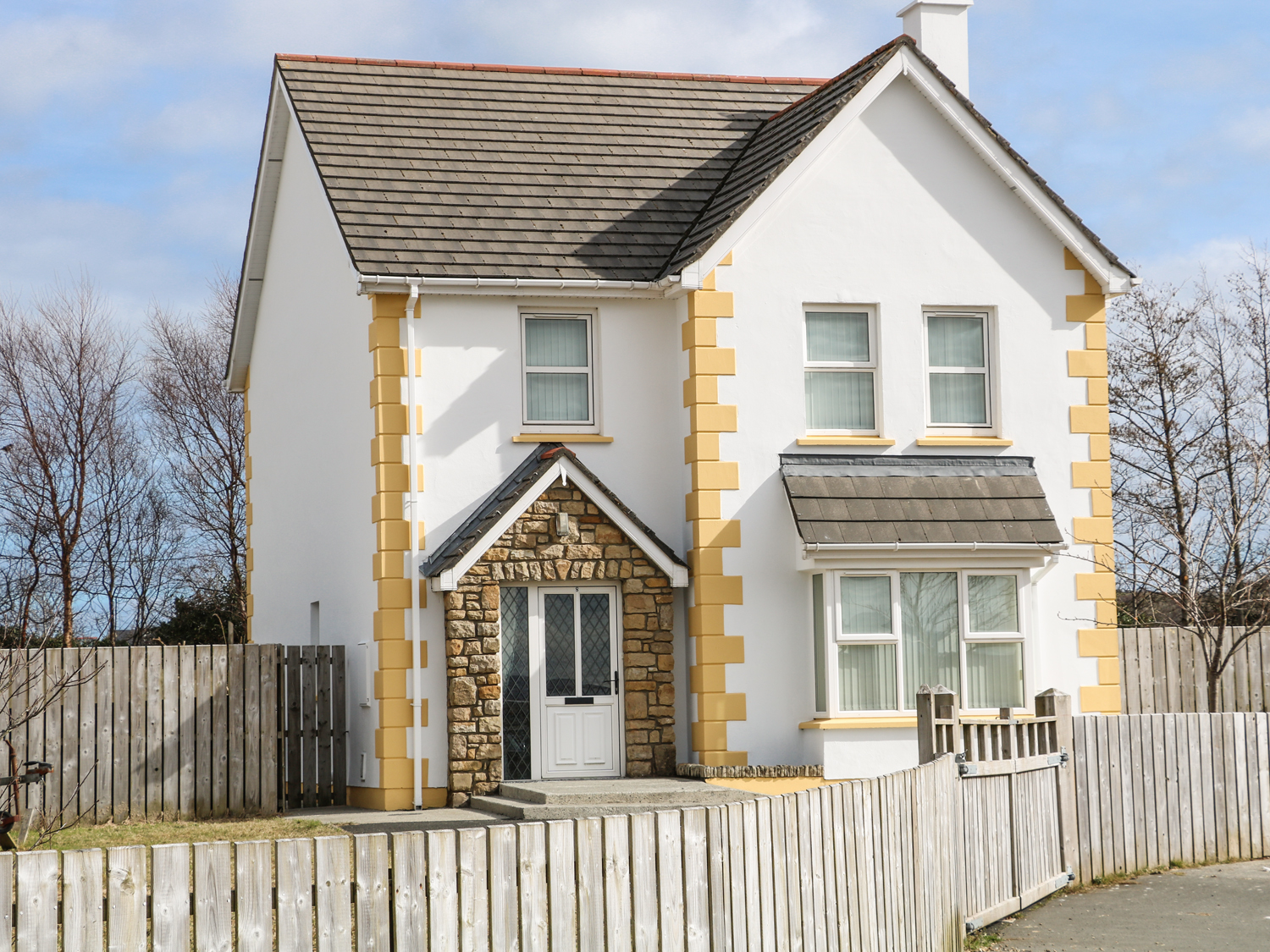 8 Culdaff Manor