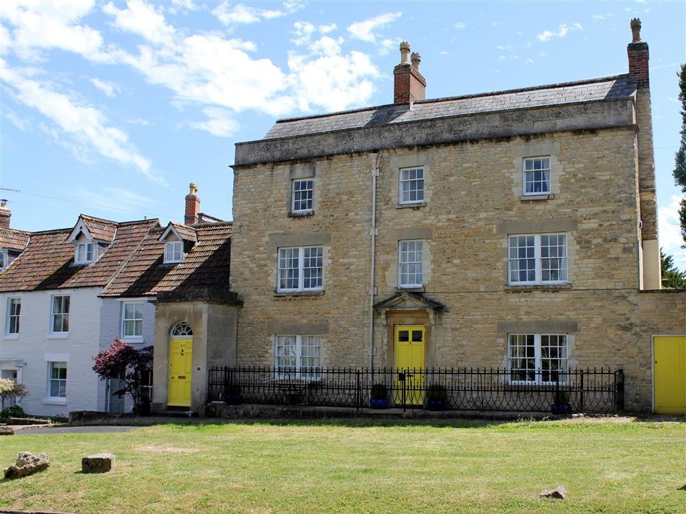 Horsebrook House Apartment