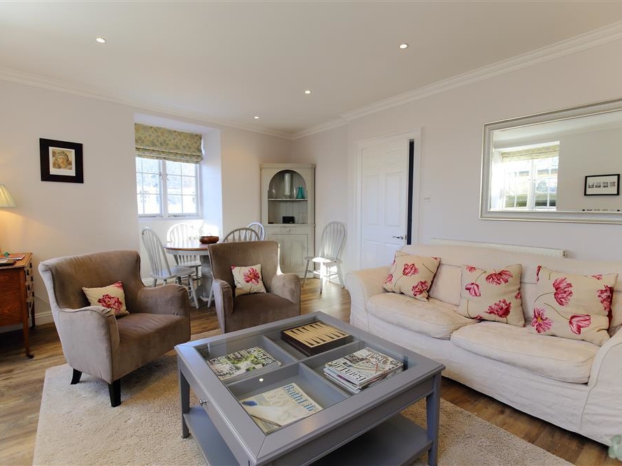 Circus House Apartment