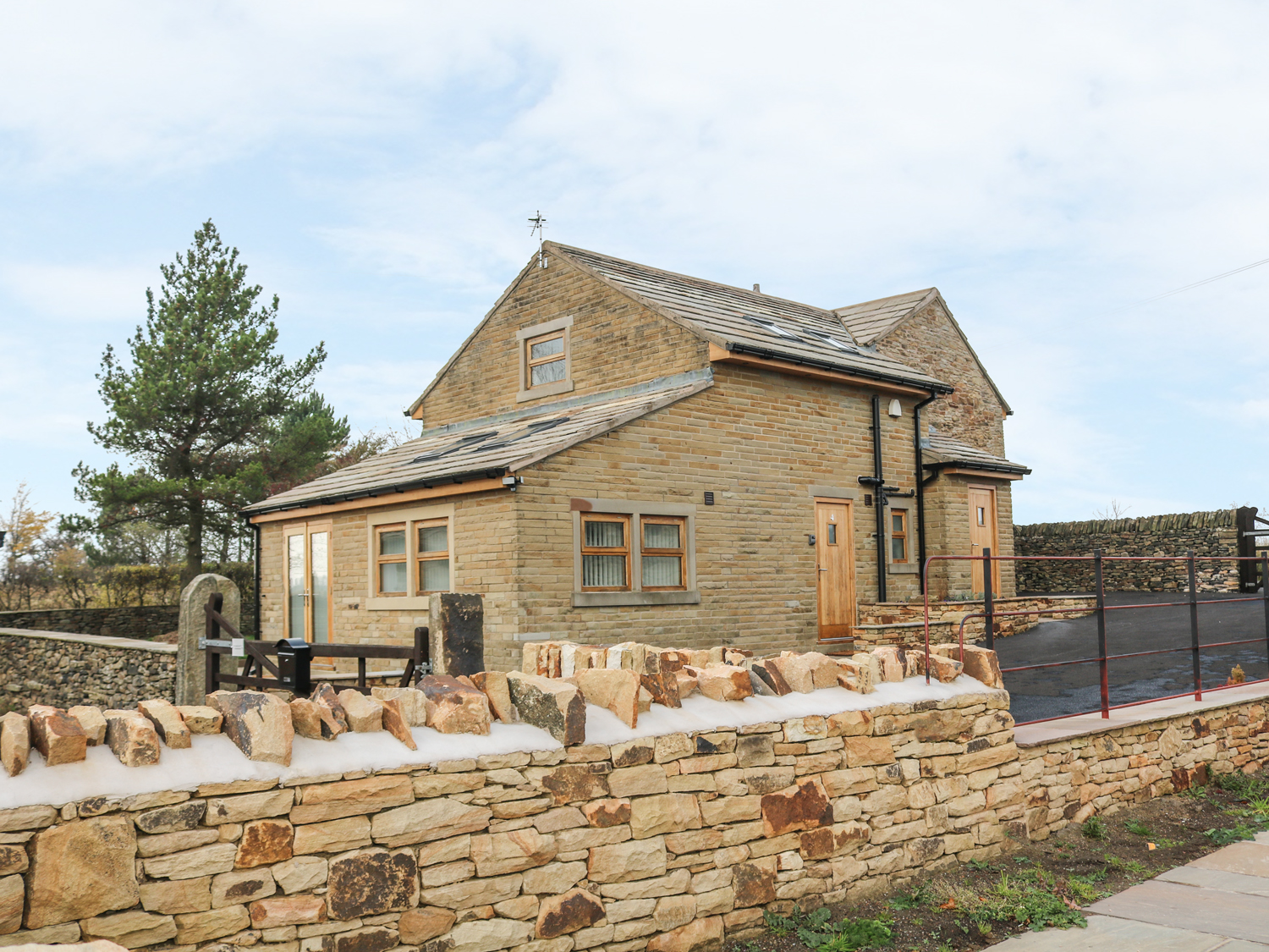 Peak View Cottage