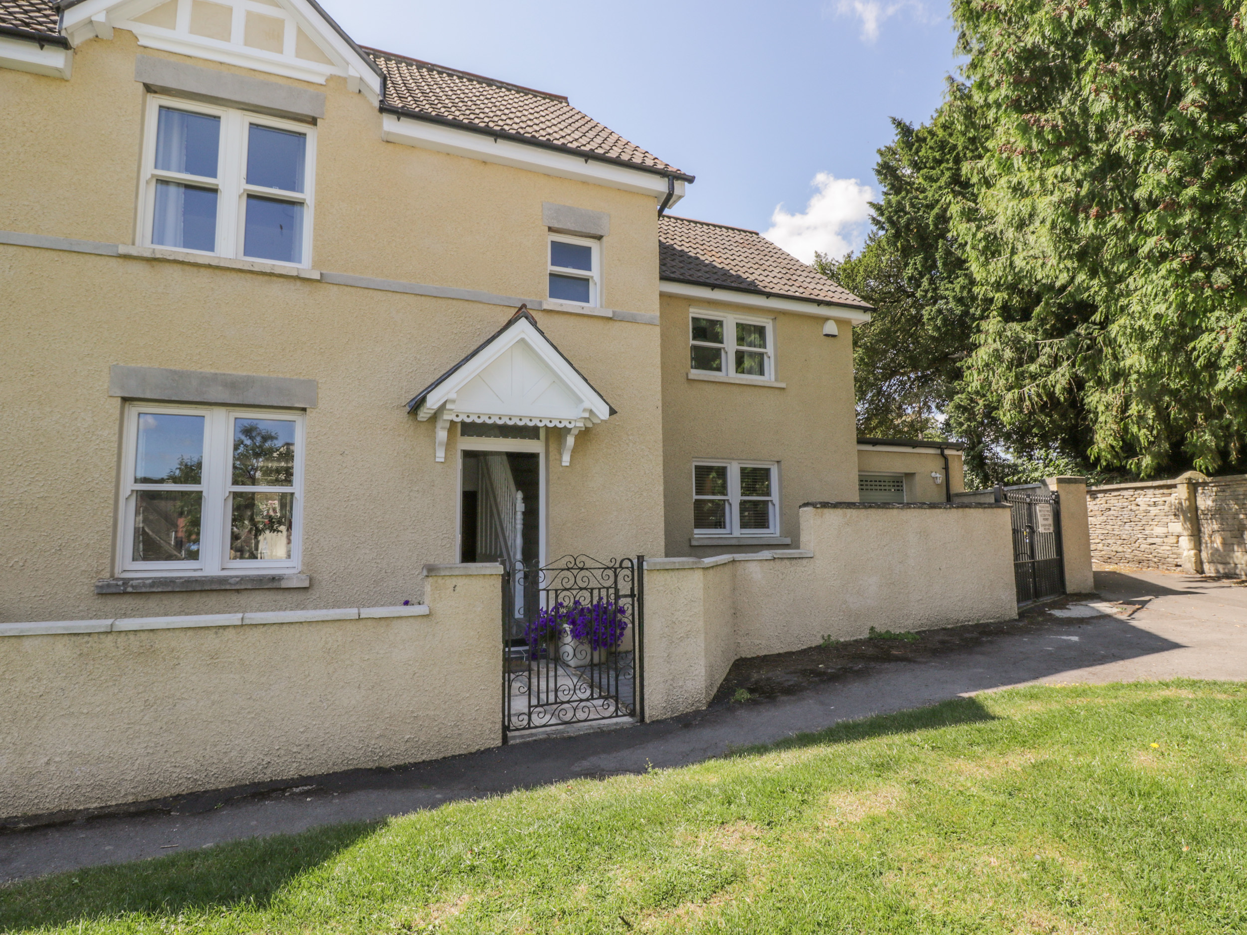 6 The Chipping, Wotton-Under-Edge
