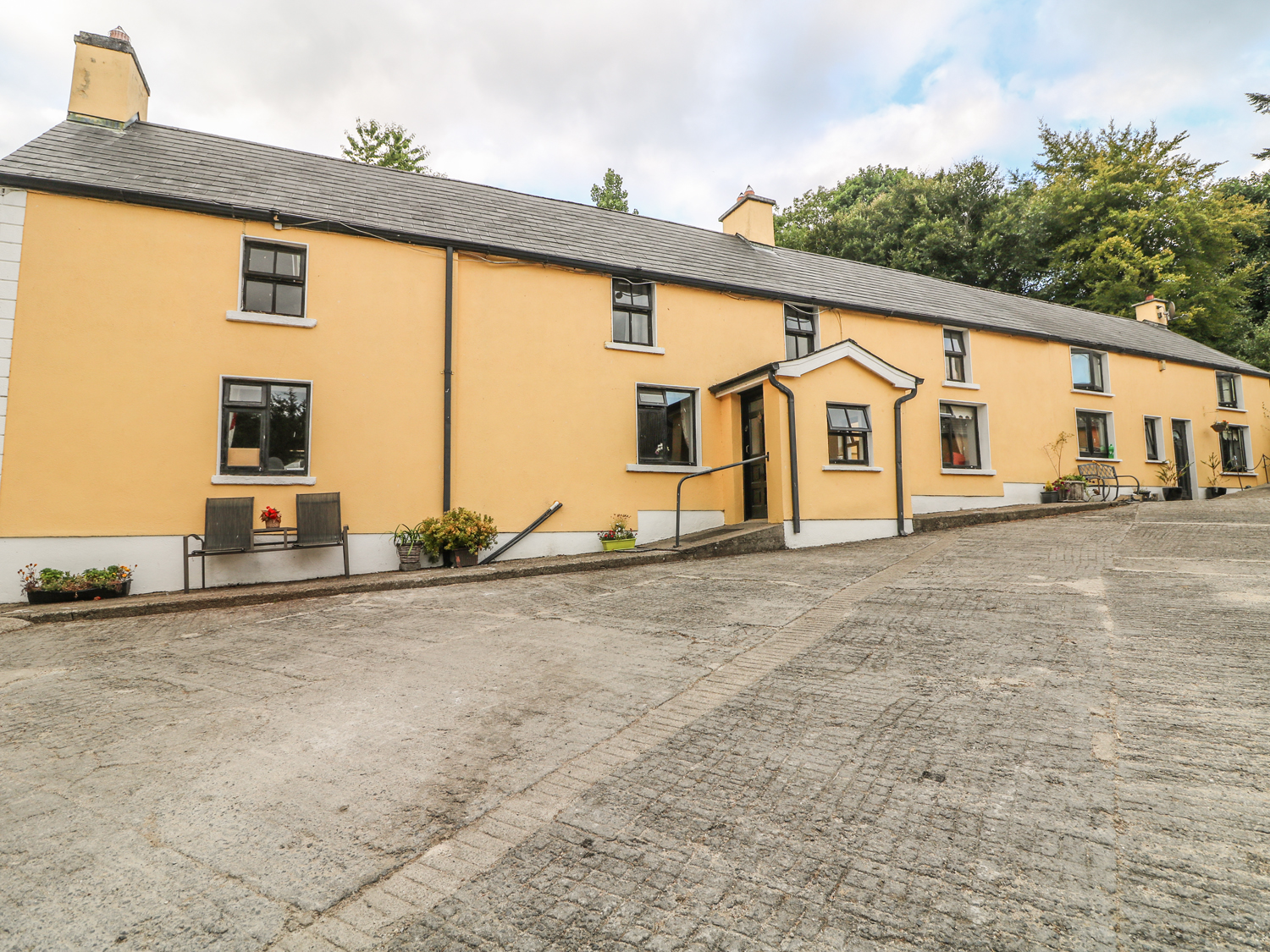 Moyne House
