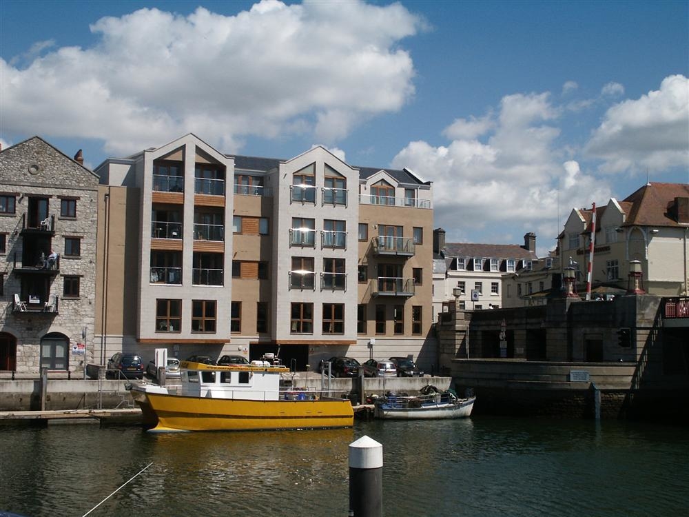 Townbridge Apartment