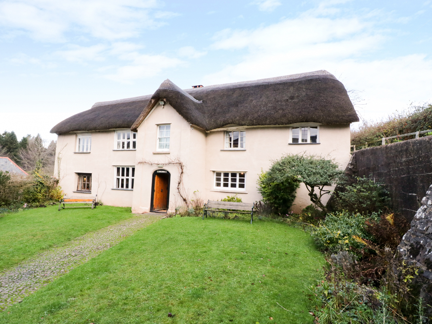 Middle Coombe Farm