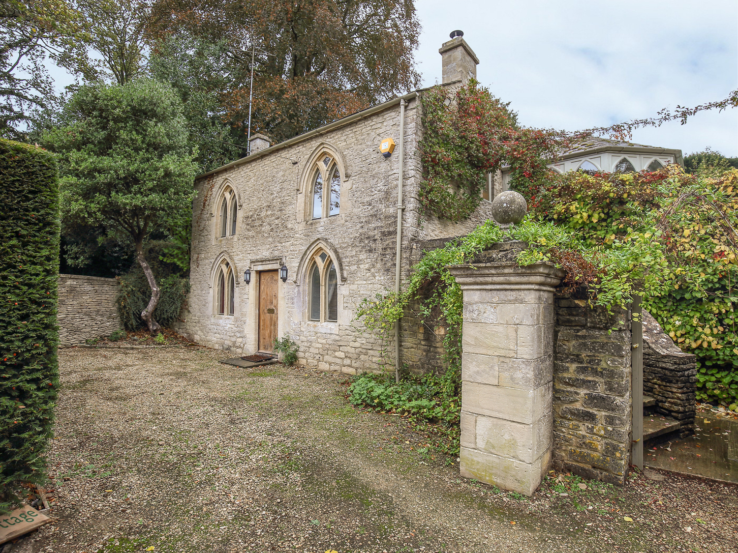 All Souls Cottage, Eastleach, Cotswolds